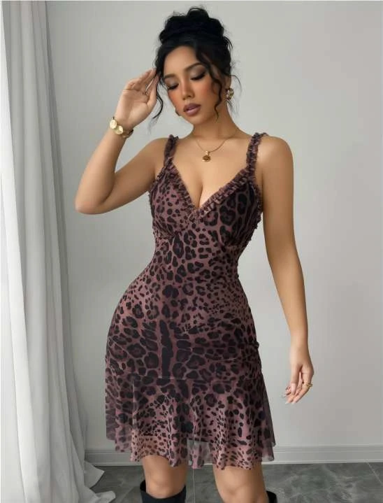 Volan Detaylı Leopar Desenli V Yaka Mini Elbise image