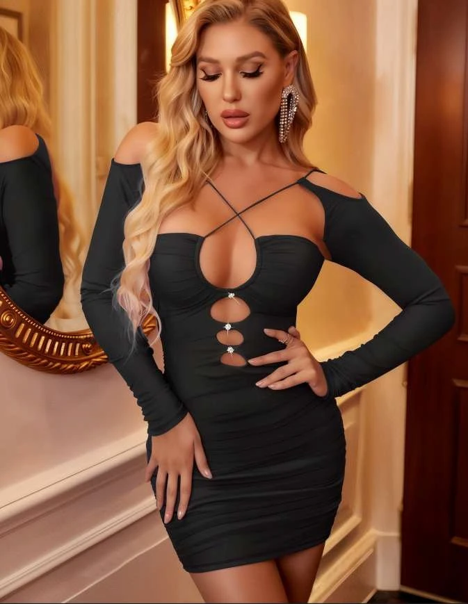 Taş Detaylı Dekolteli Uzun Kollu Siyah Mini Elbise image