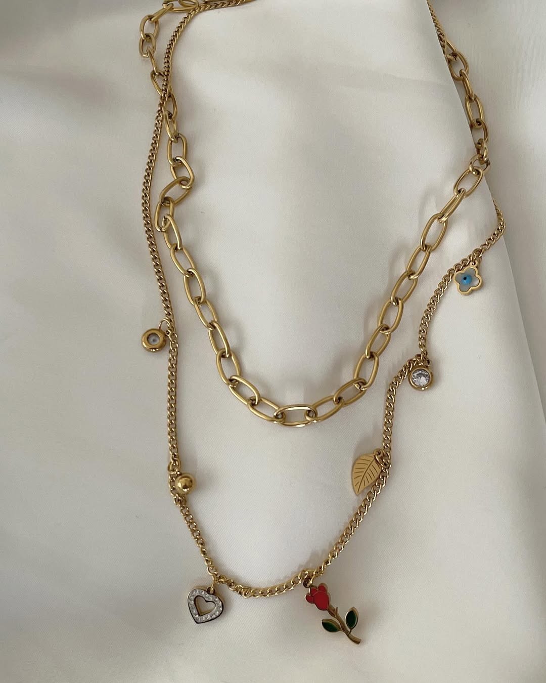 Gold rose necklace