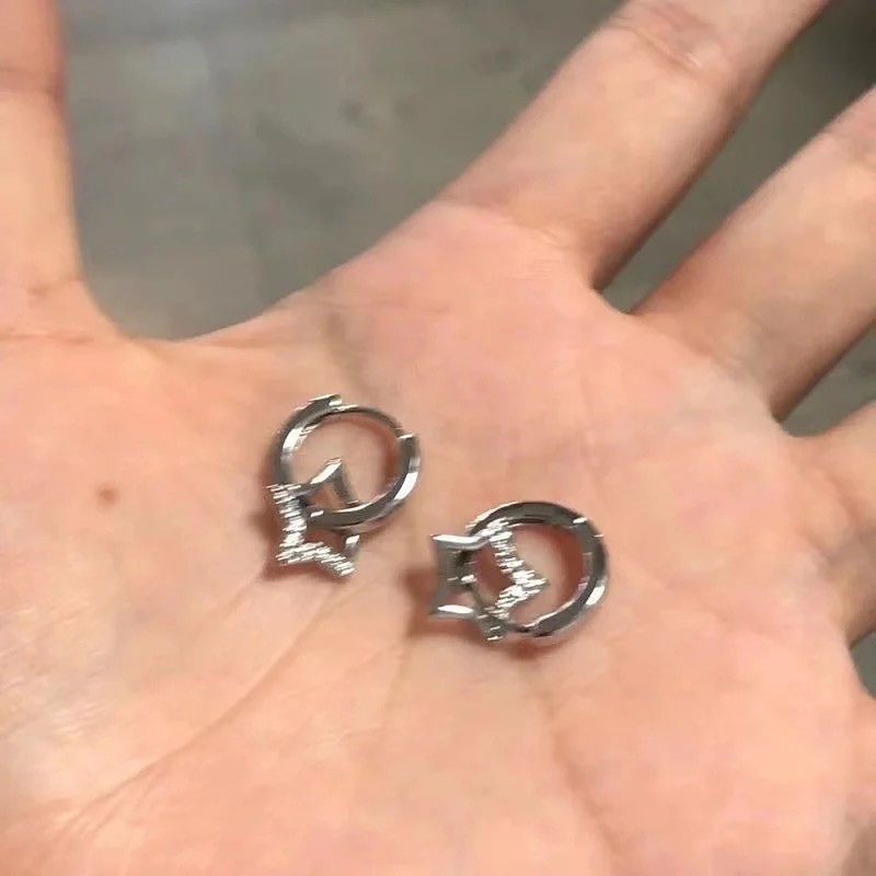 Stone star earring