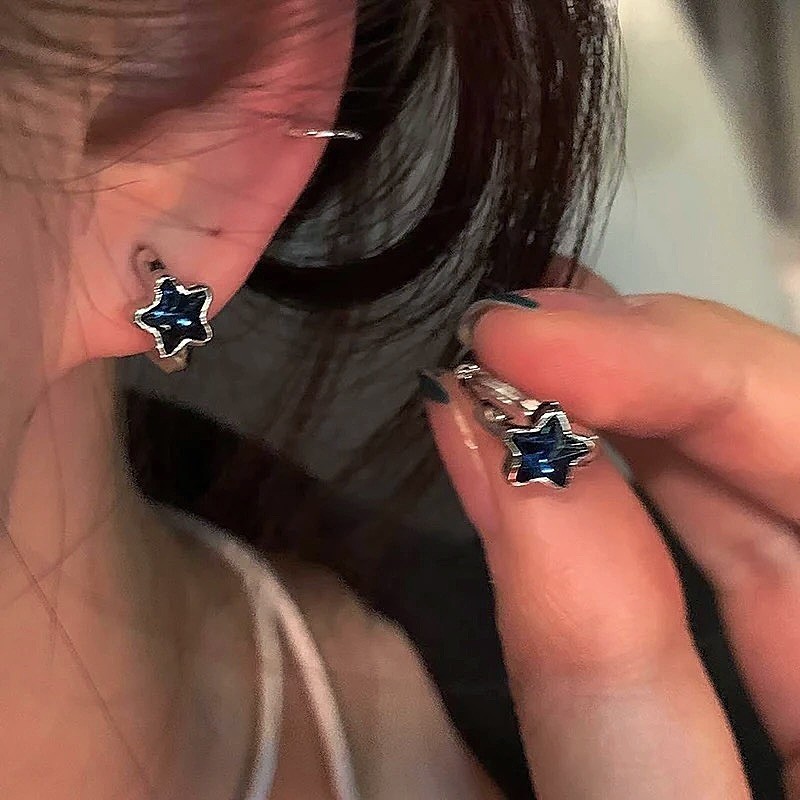 Tiny star earring s925