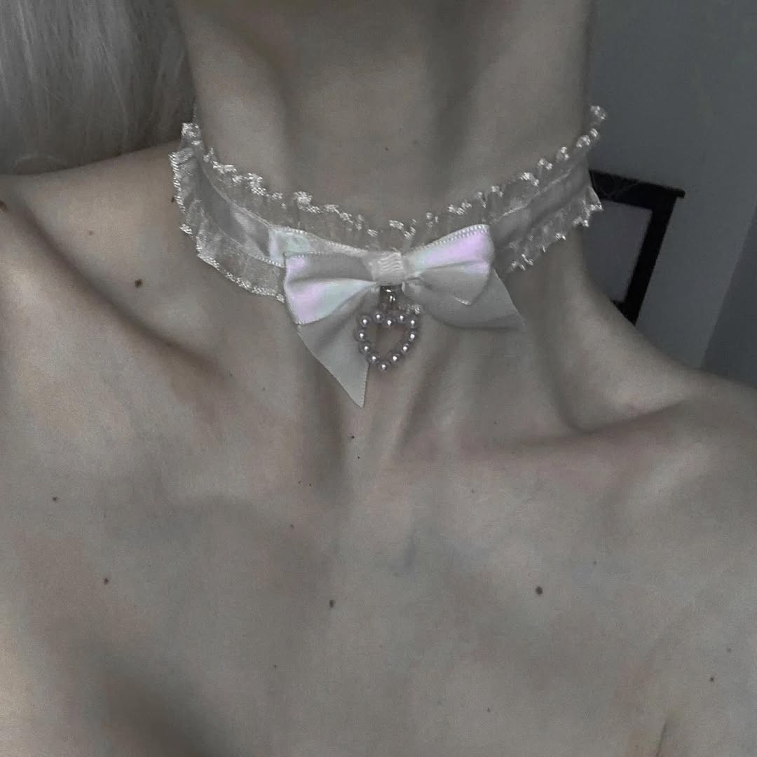 Lolit choker