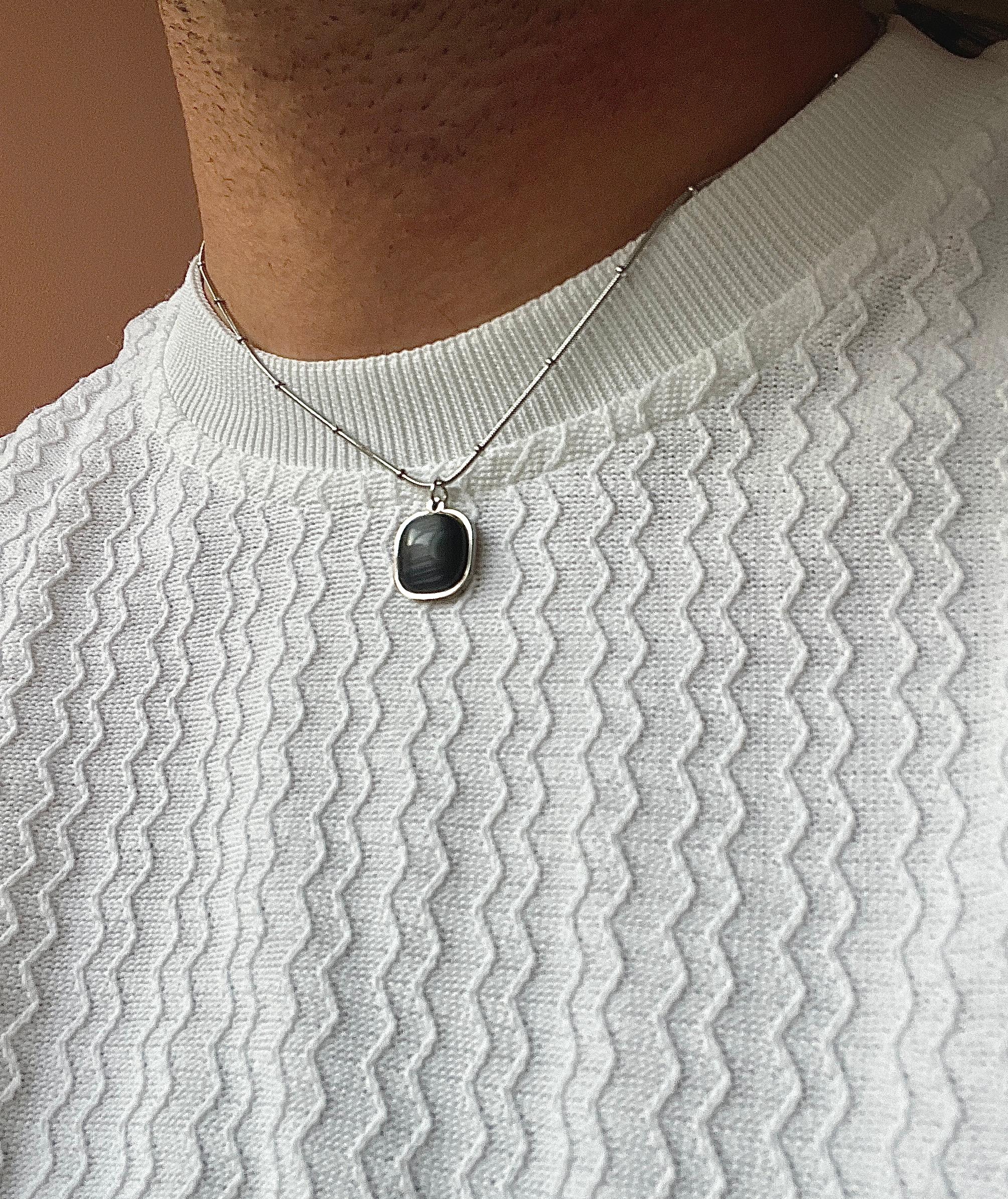 Black Stone Kolye