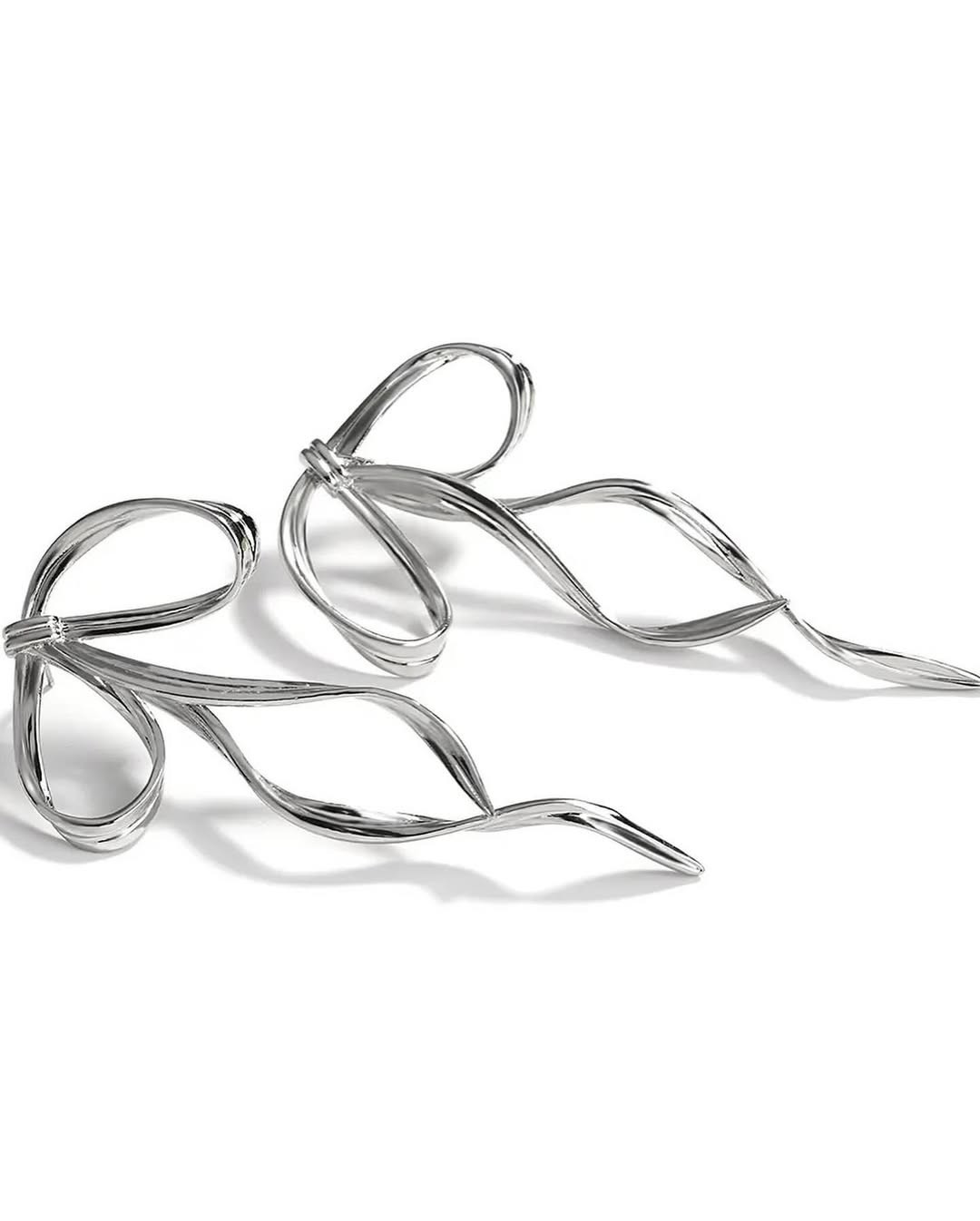 Ribbon earrings