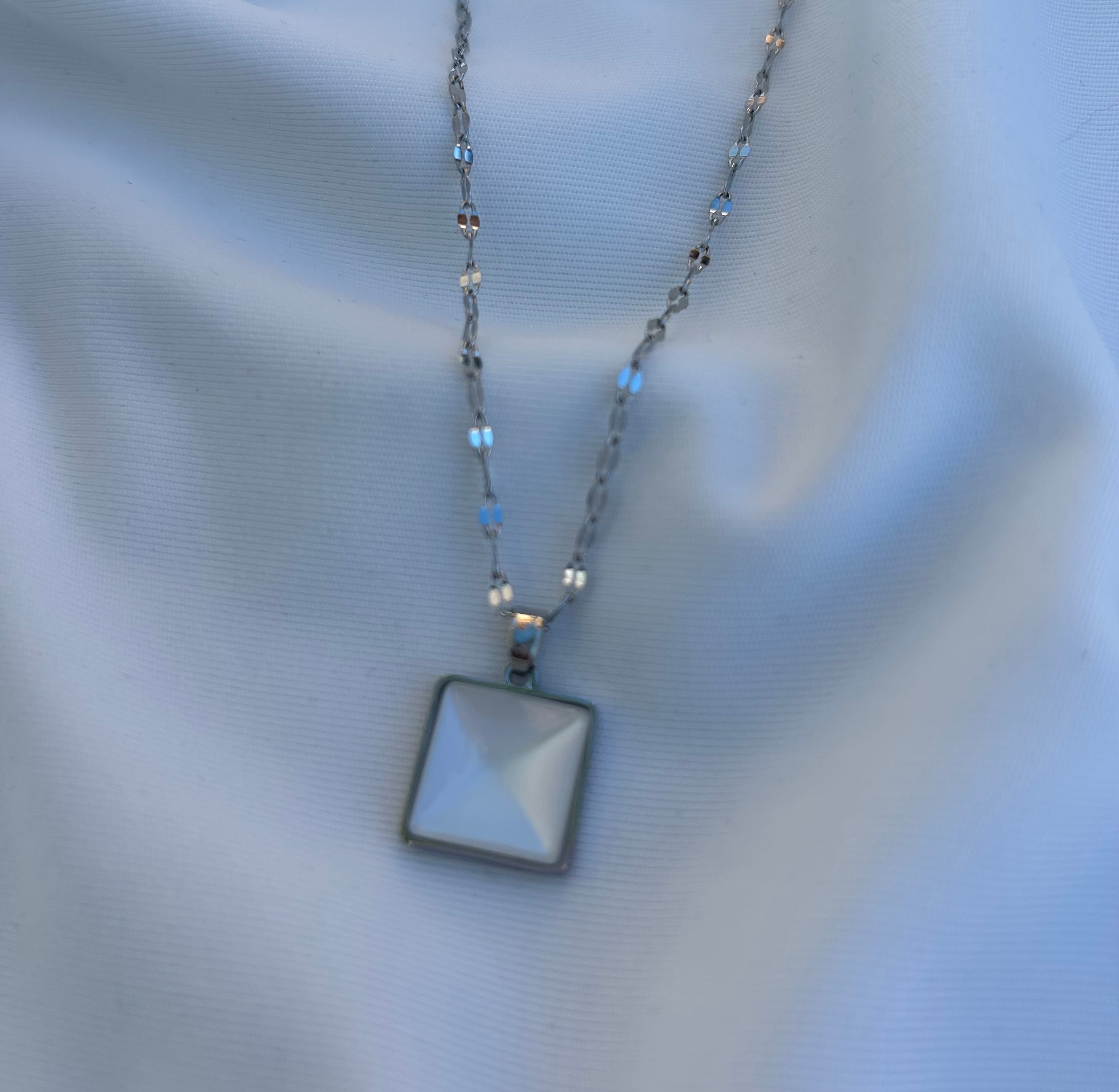 Rectangle Kolye