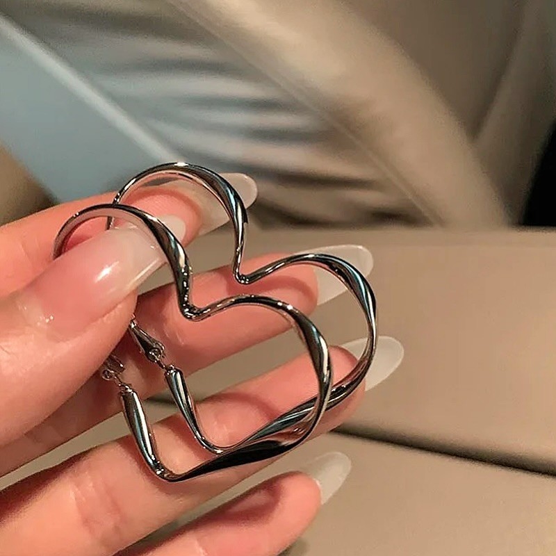 Heart earring