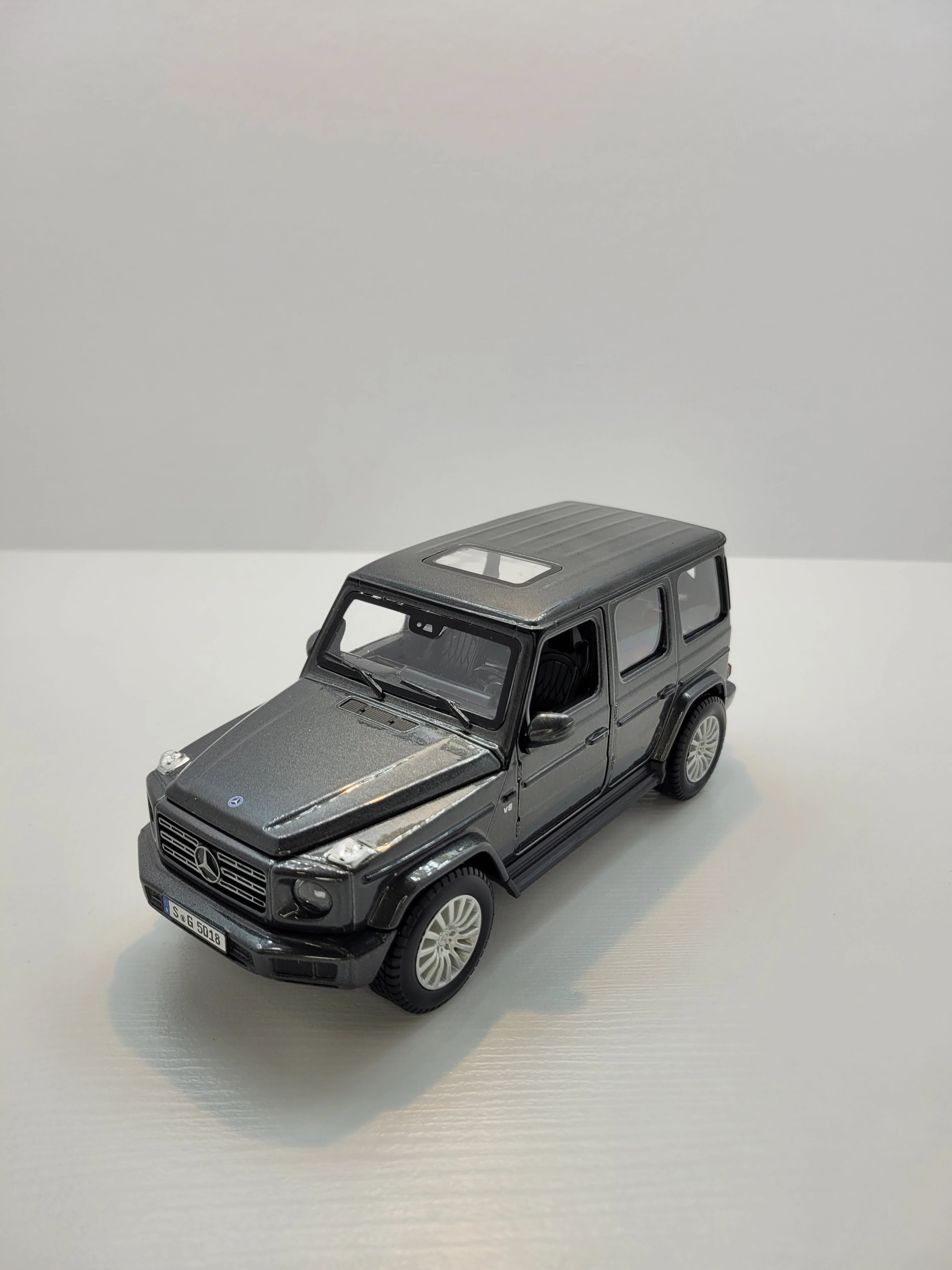 1:24 Mercedes-Benz G-Class