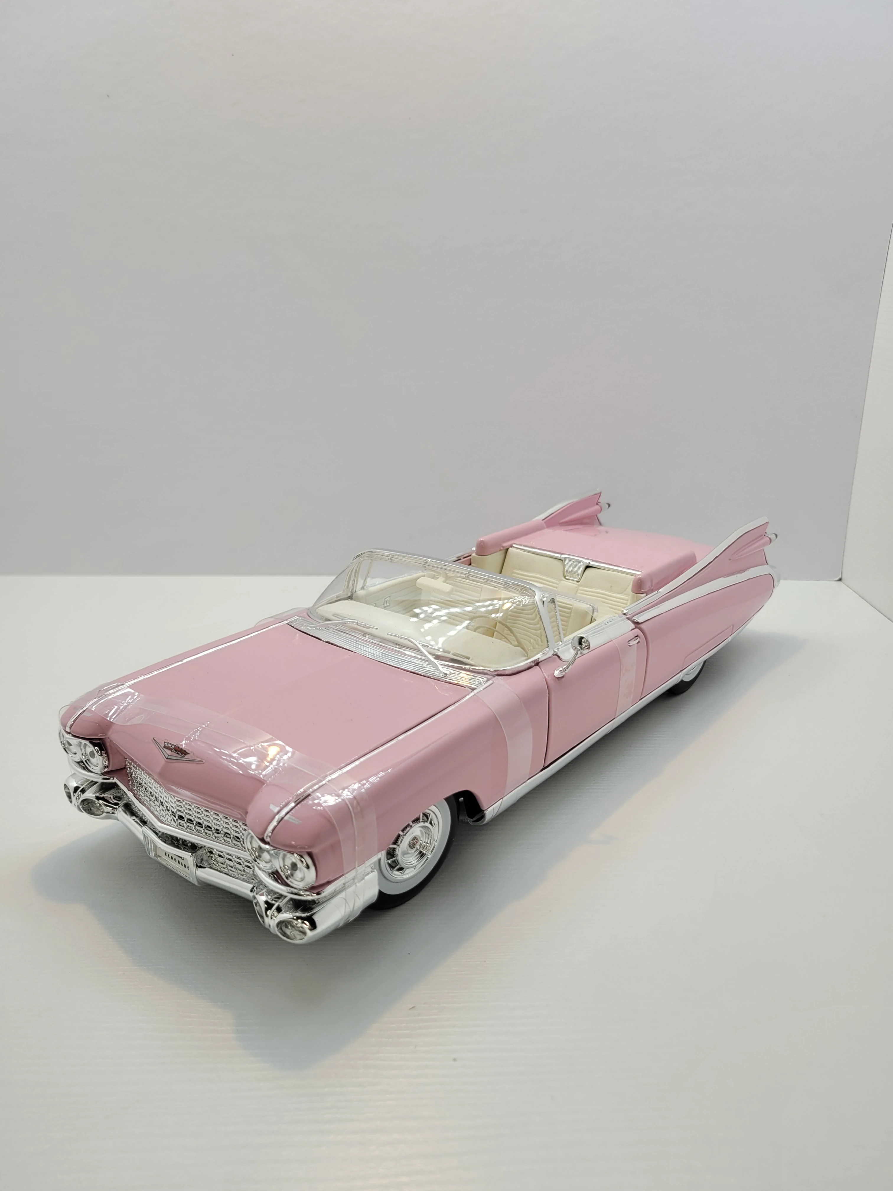 Maisto 1:18 1959 Cadillac Eldorado Biarritz