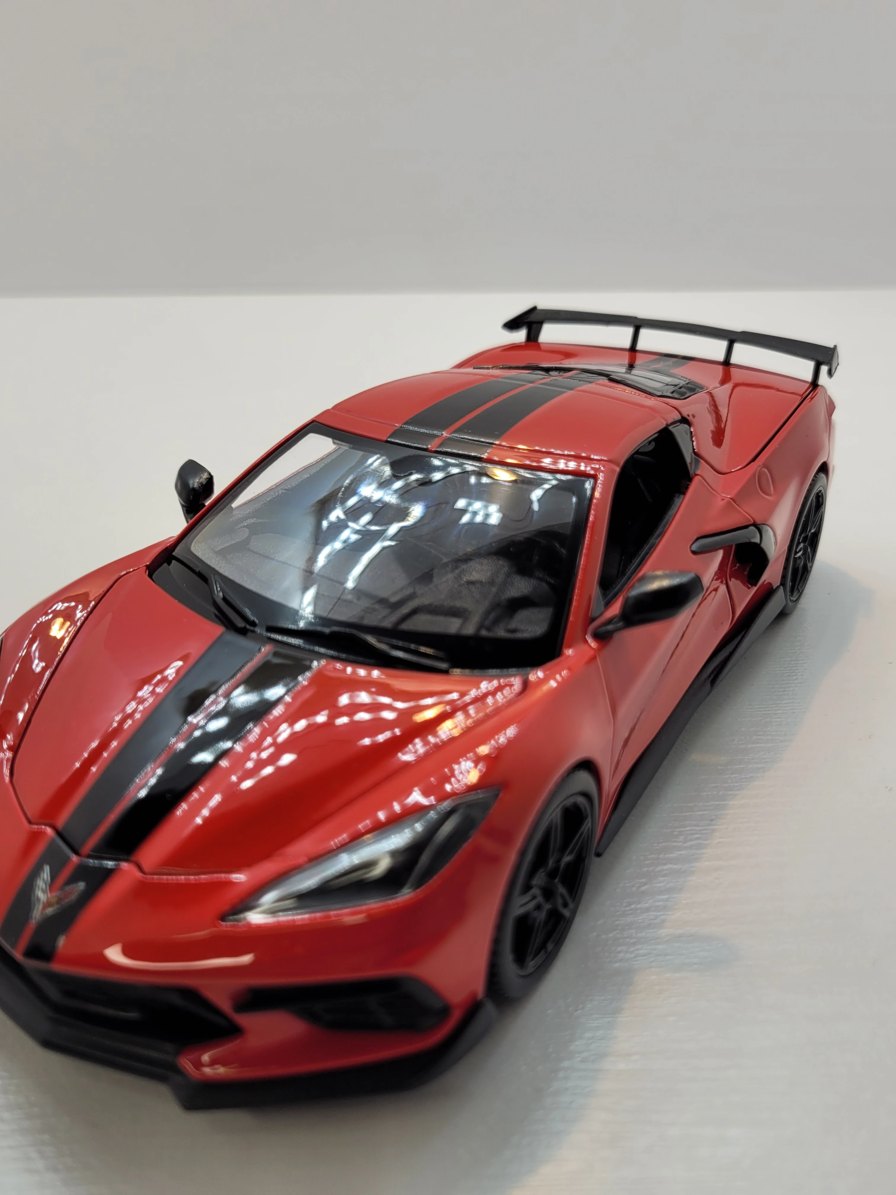 1:24 Corvette – Kırmızının En Sportif Hali!