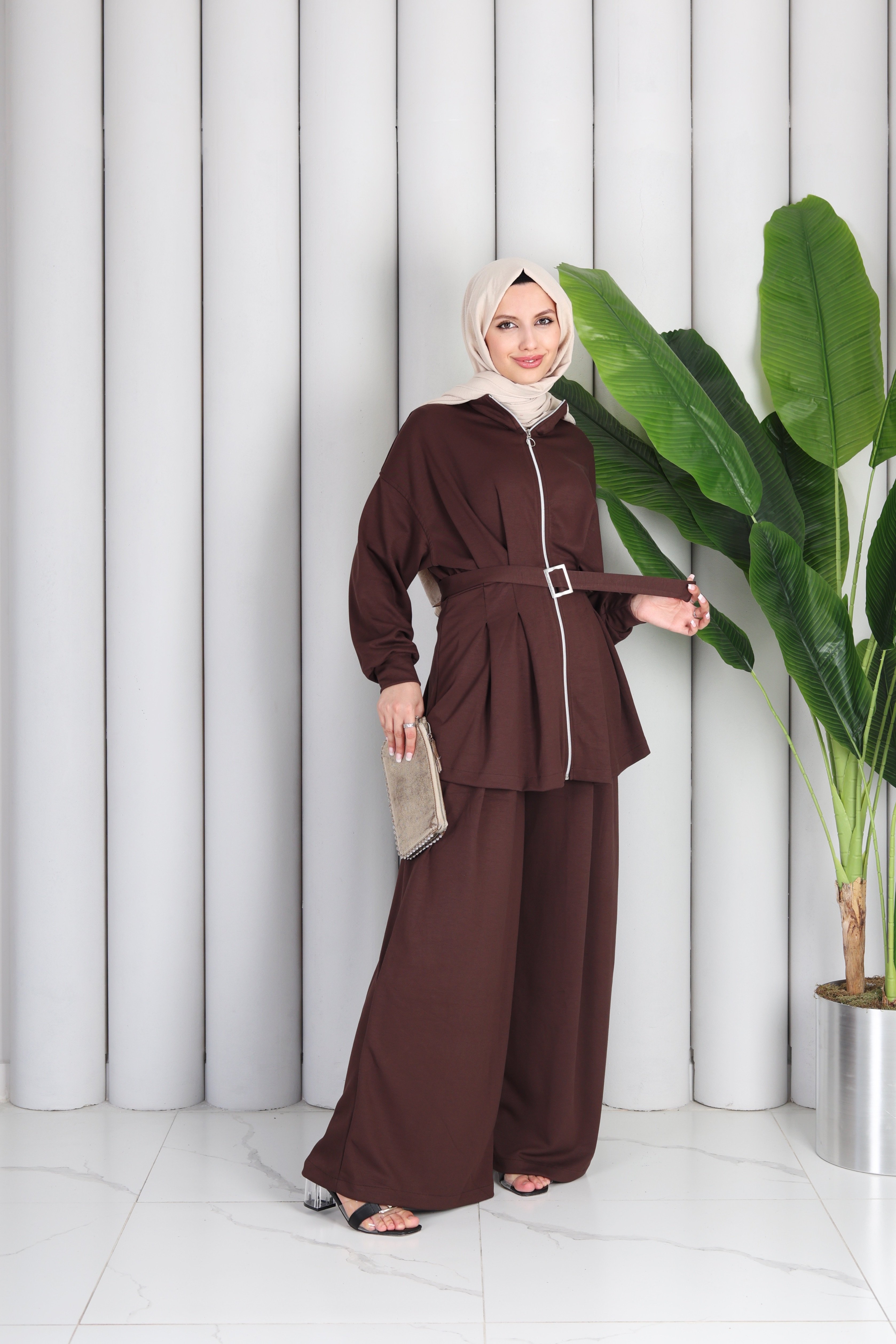 PİLE DETAYLI KEMERLİ RAHAT KUMAŞ TAKIM