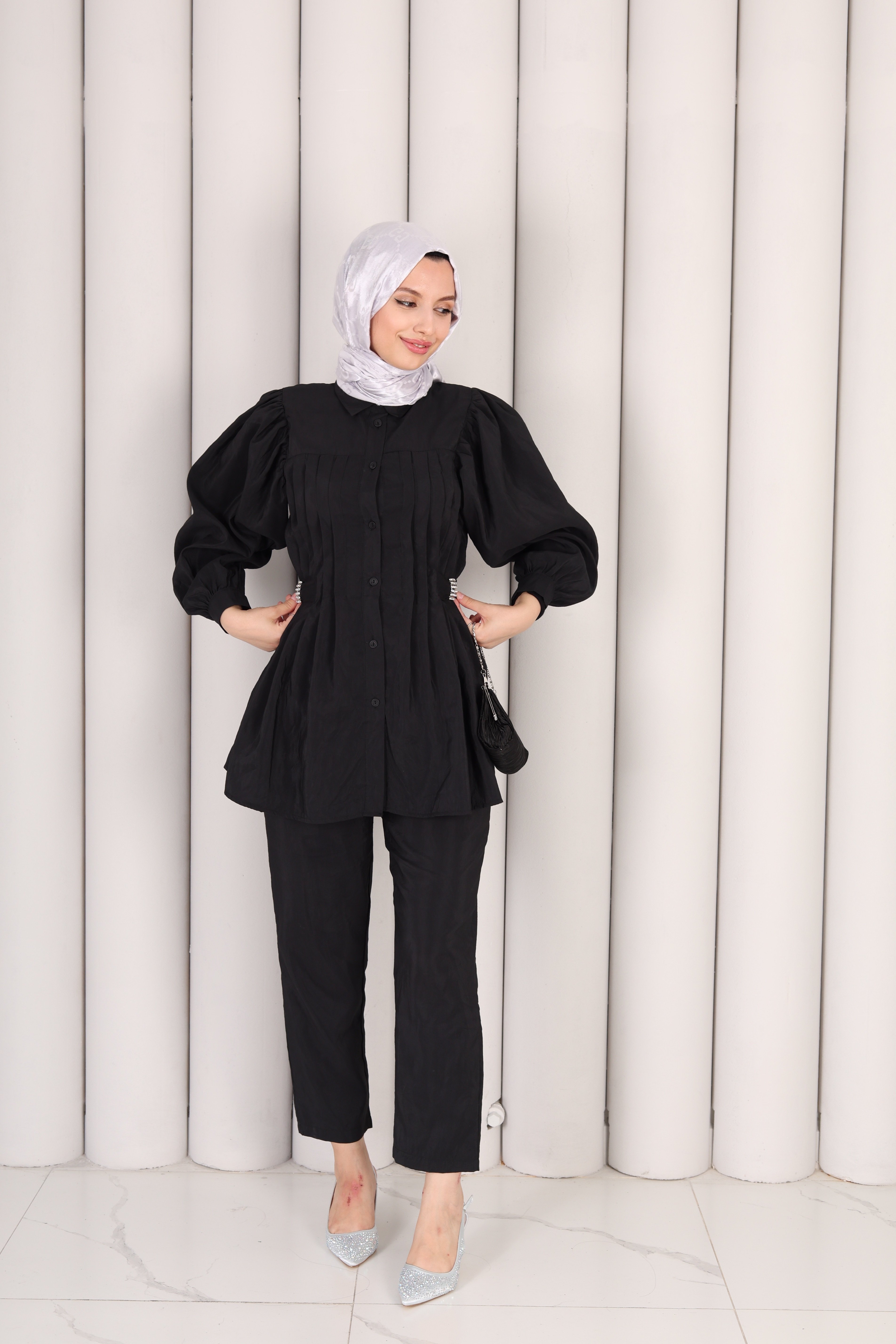 "Minimal & Şık: Özel Kesim 