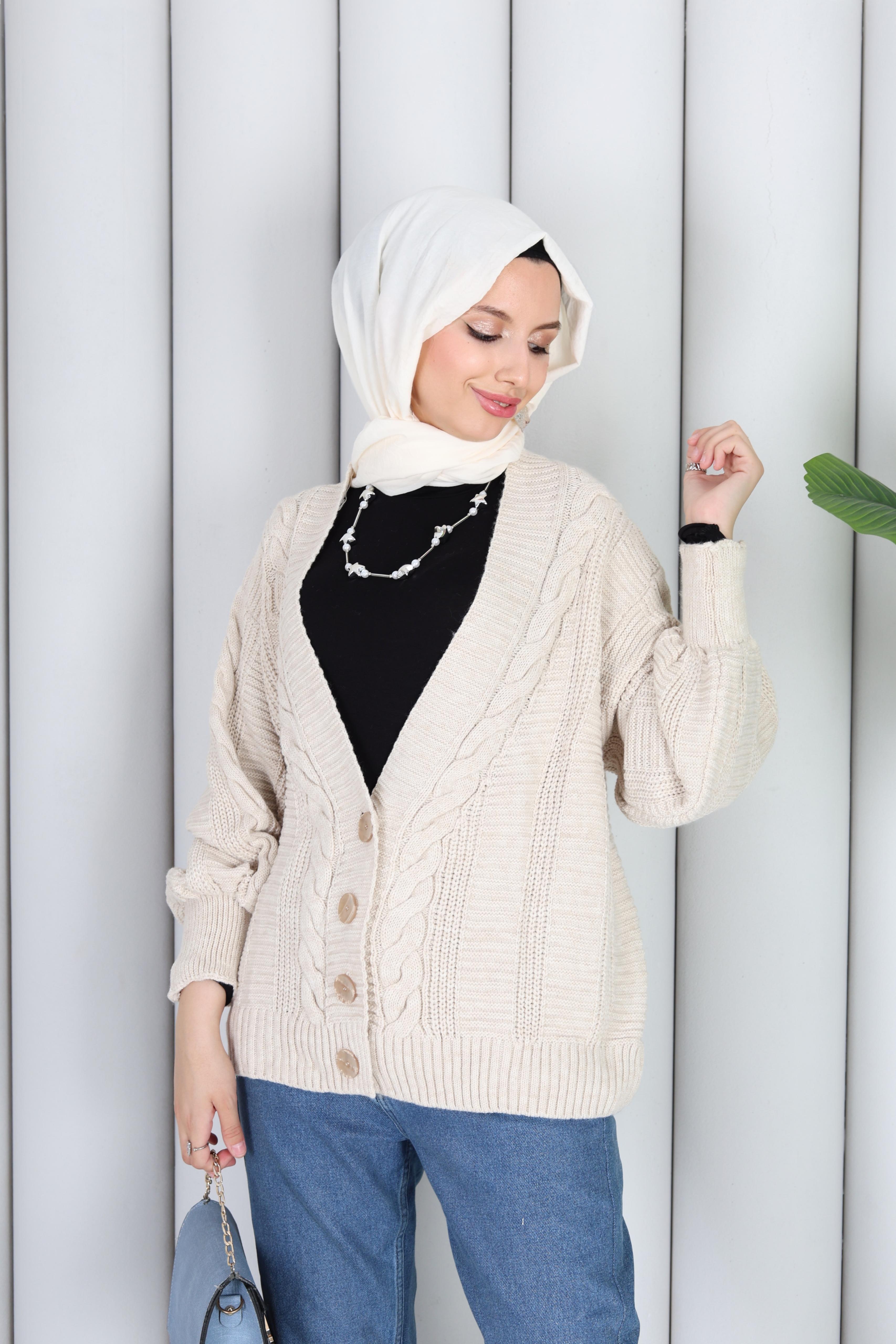 TRİKO ÖNÜ DÜĞMELİ HIRKA - KREM