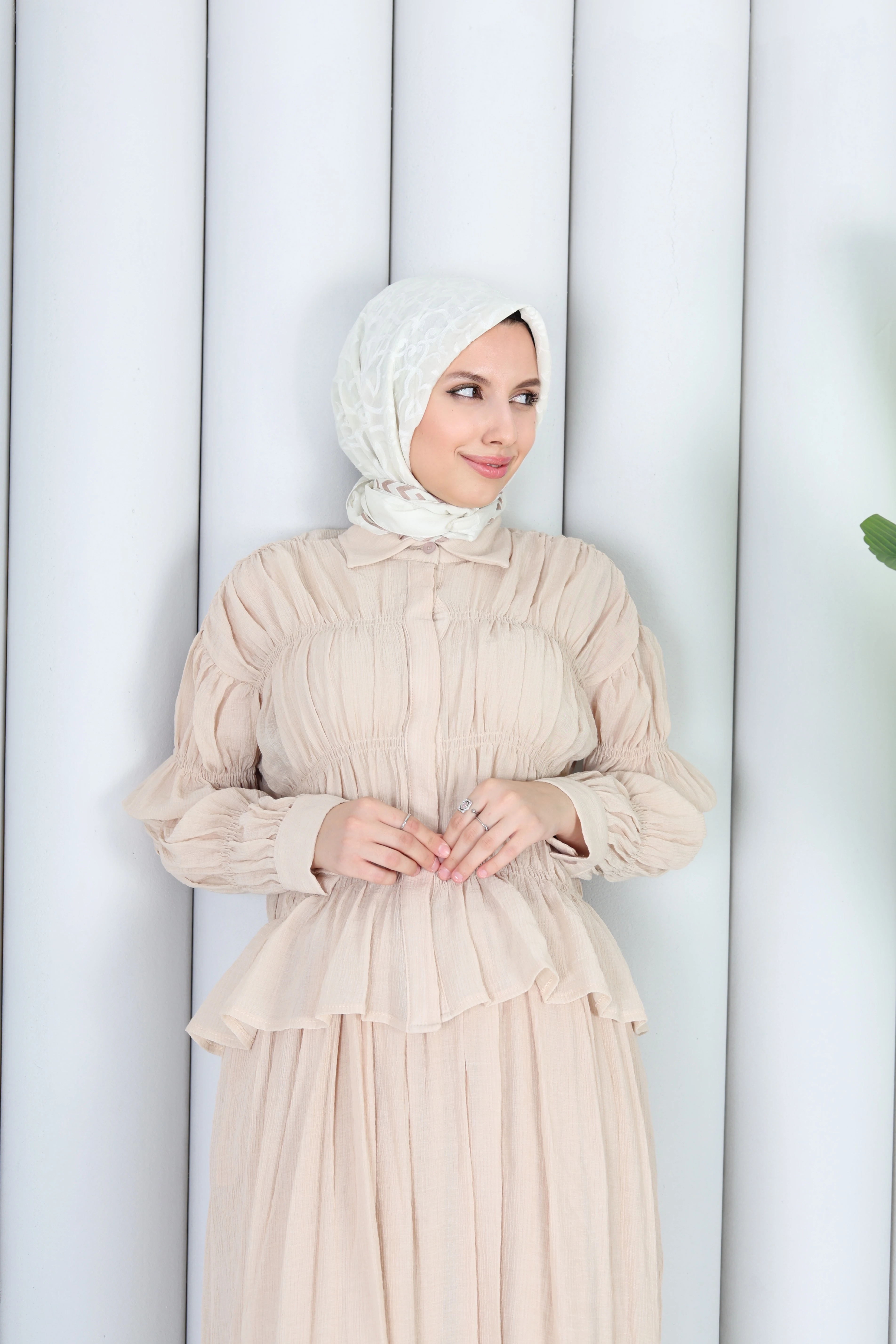 KIRIŞIK DOKULU TAKIM - KREM