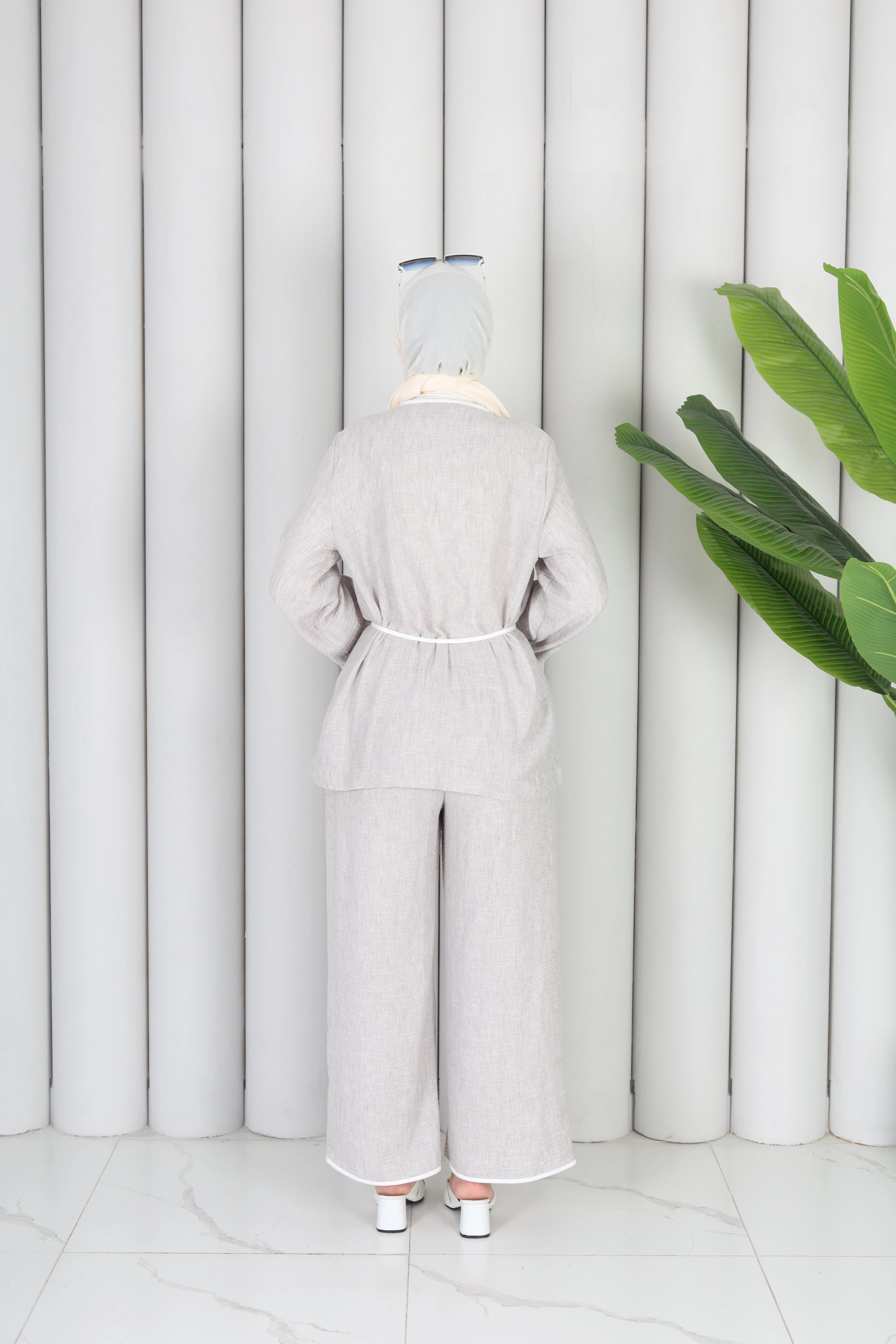 YIRTMAÇ DETAYLI PANTOLONLU TAKIM