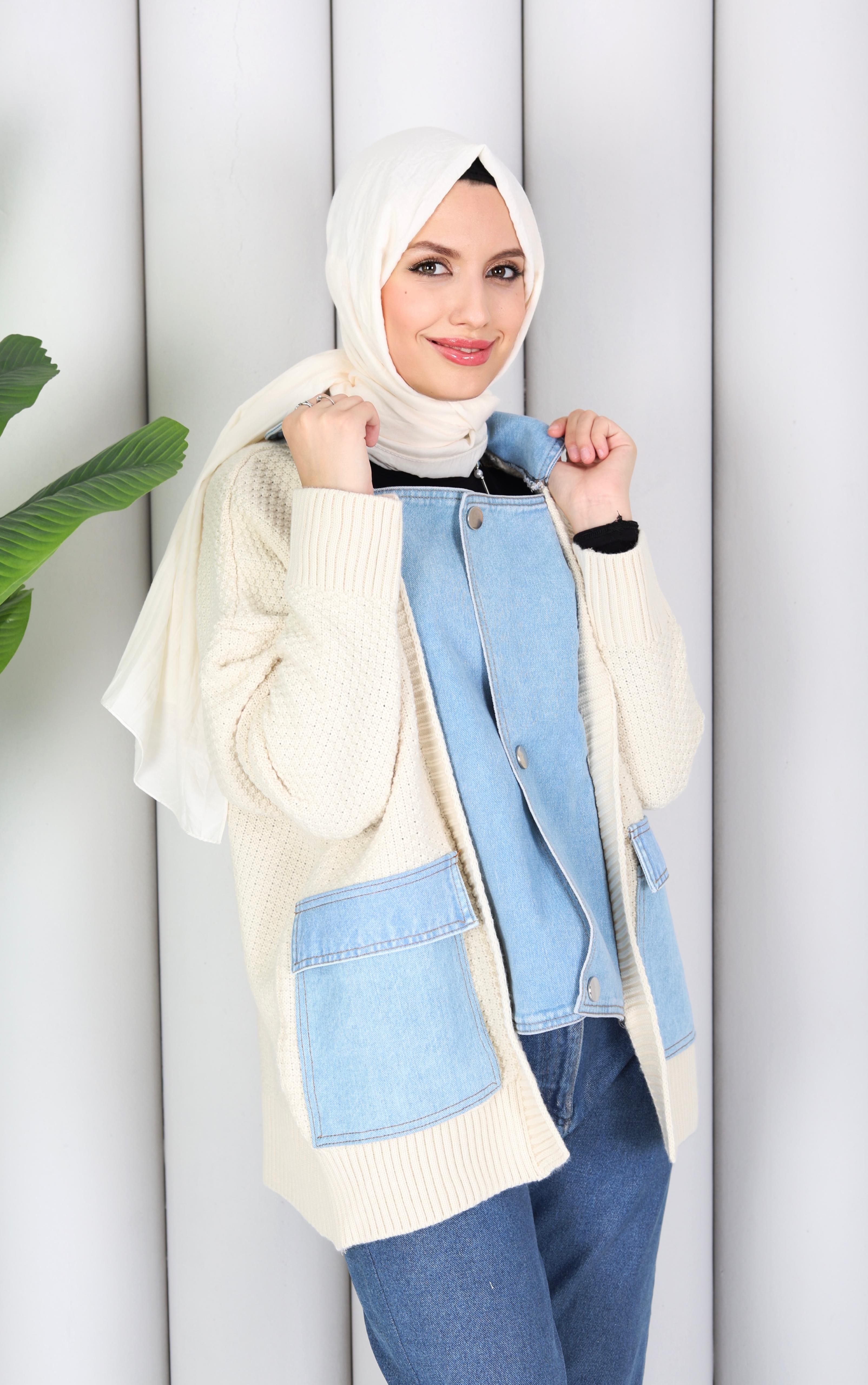 KOT DETAYLI TRİKO HIRKA