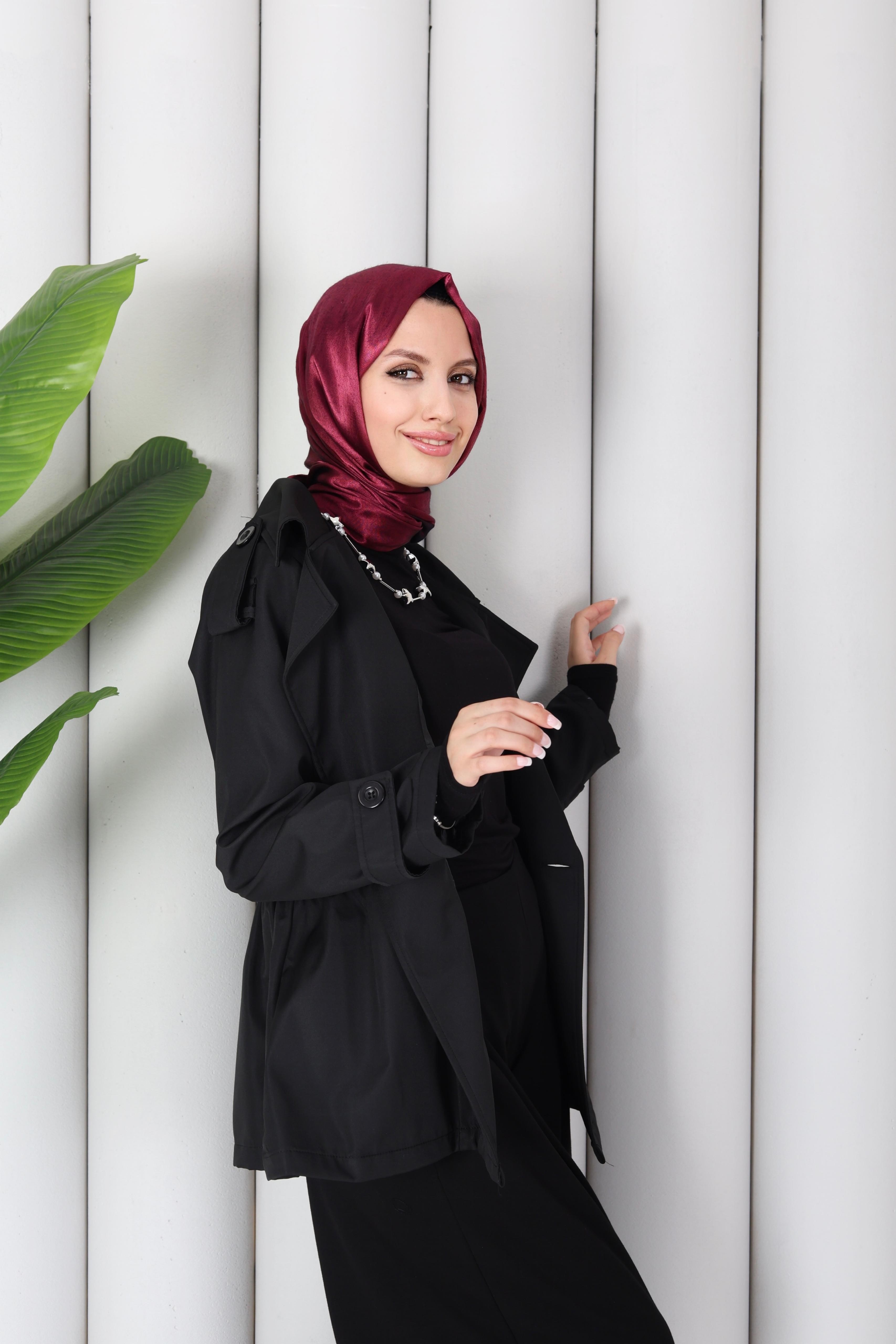 KISA LASTİK DETAYLI TRENÇ - SİYAH