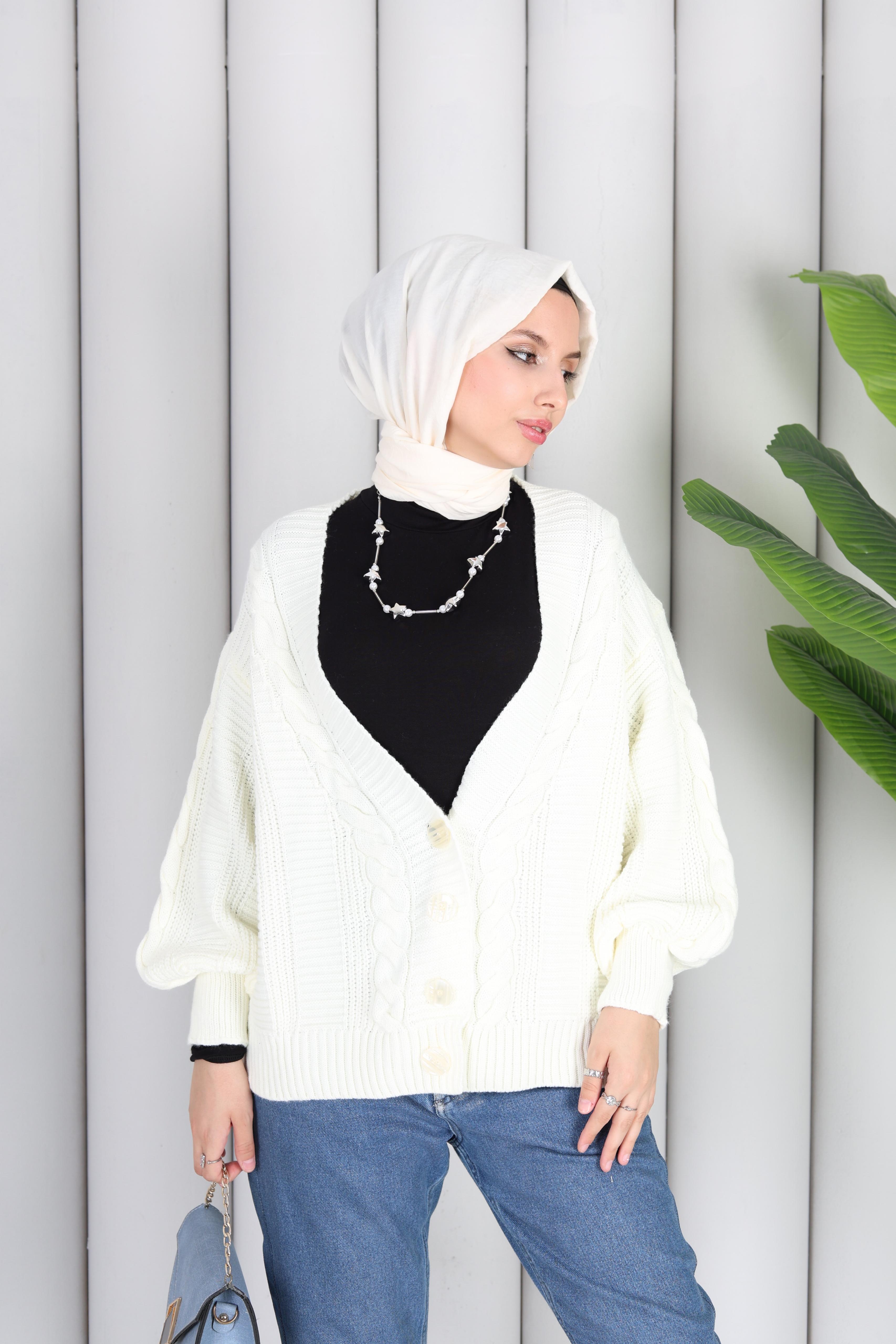 TRİKO ÖNÜ DÜĞMELİ HIRKA