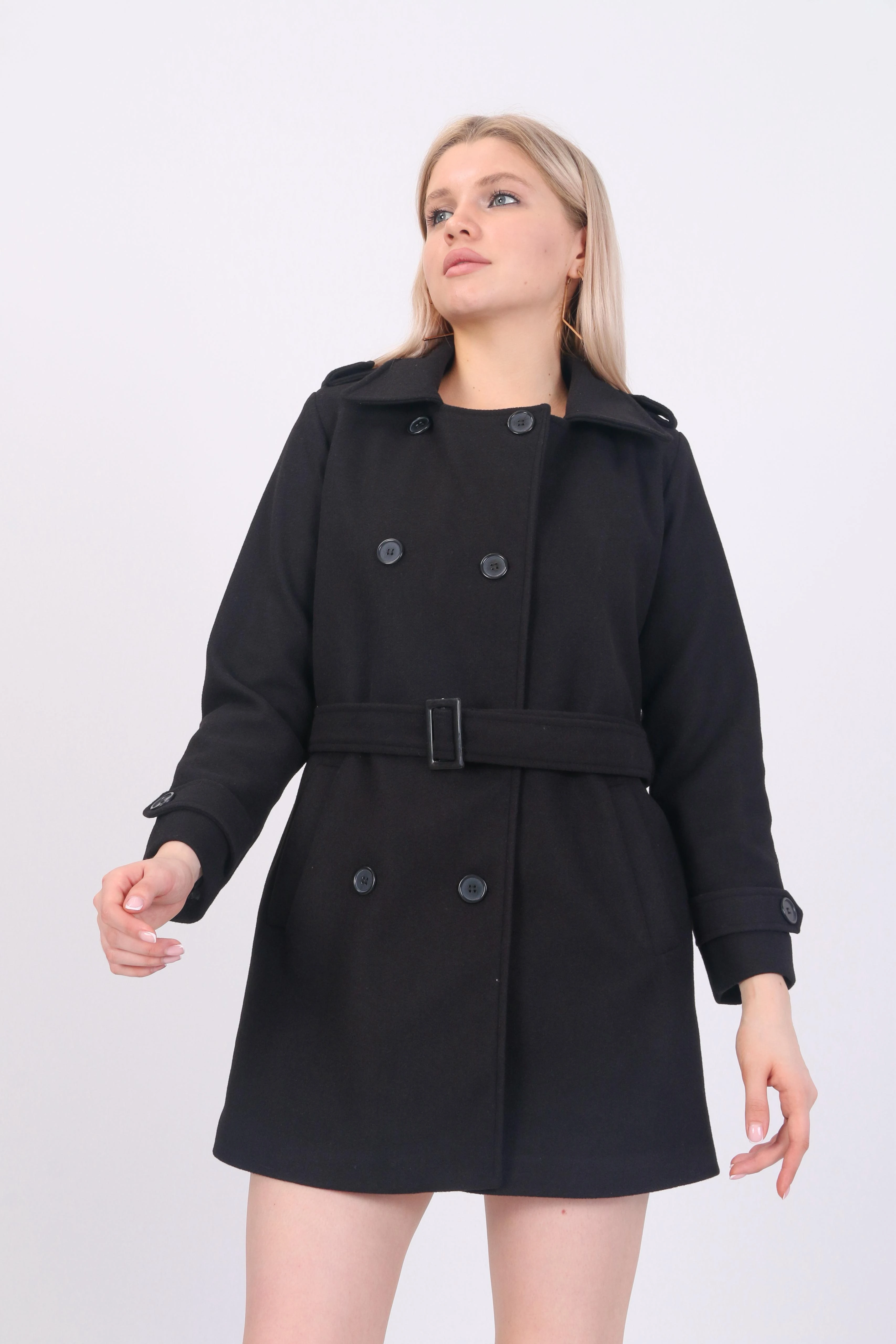 Düğme Detaylı Kemerli Kaşe Kaban