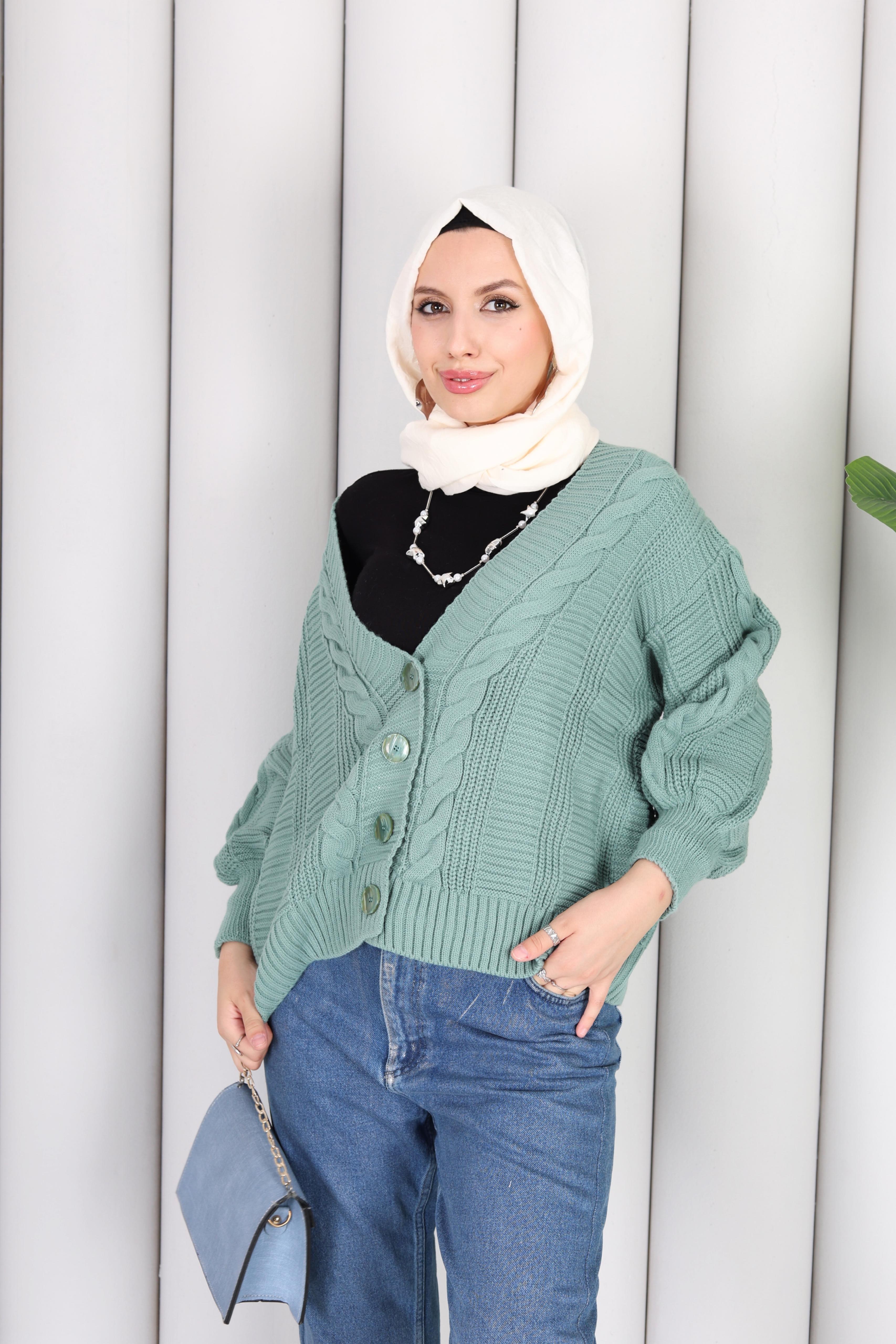 TRİKO ÖNÜ DÜĞMELİ HIRKA - ÇAĞLA