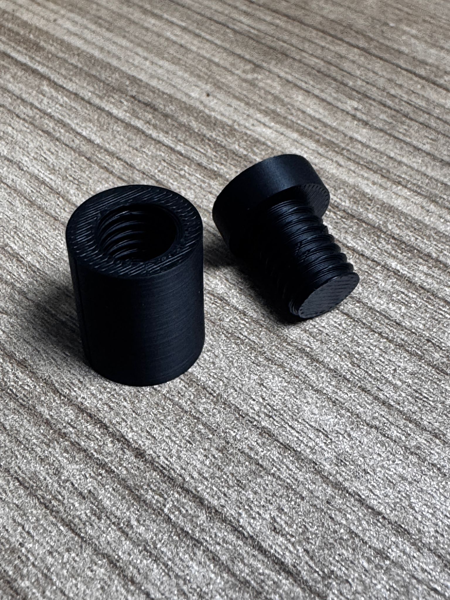 PLEKSI YUKSELTİ 2CM PLASTİK ÜRÜN (100 ADET)