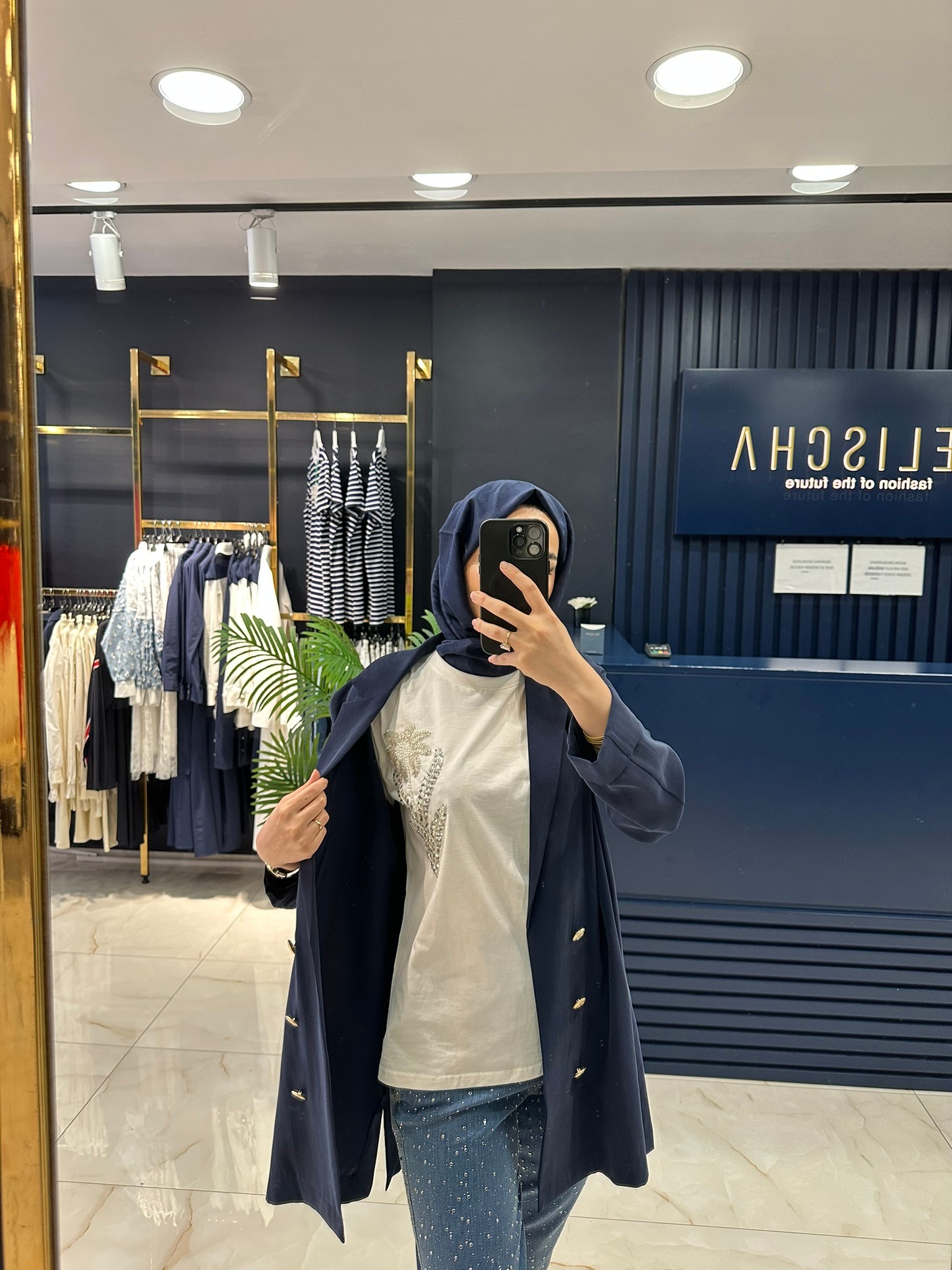 Boncuk Detaylı T-Shirt T02