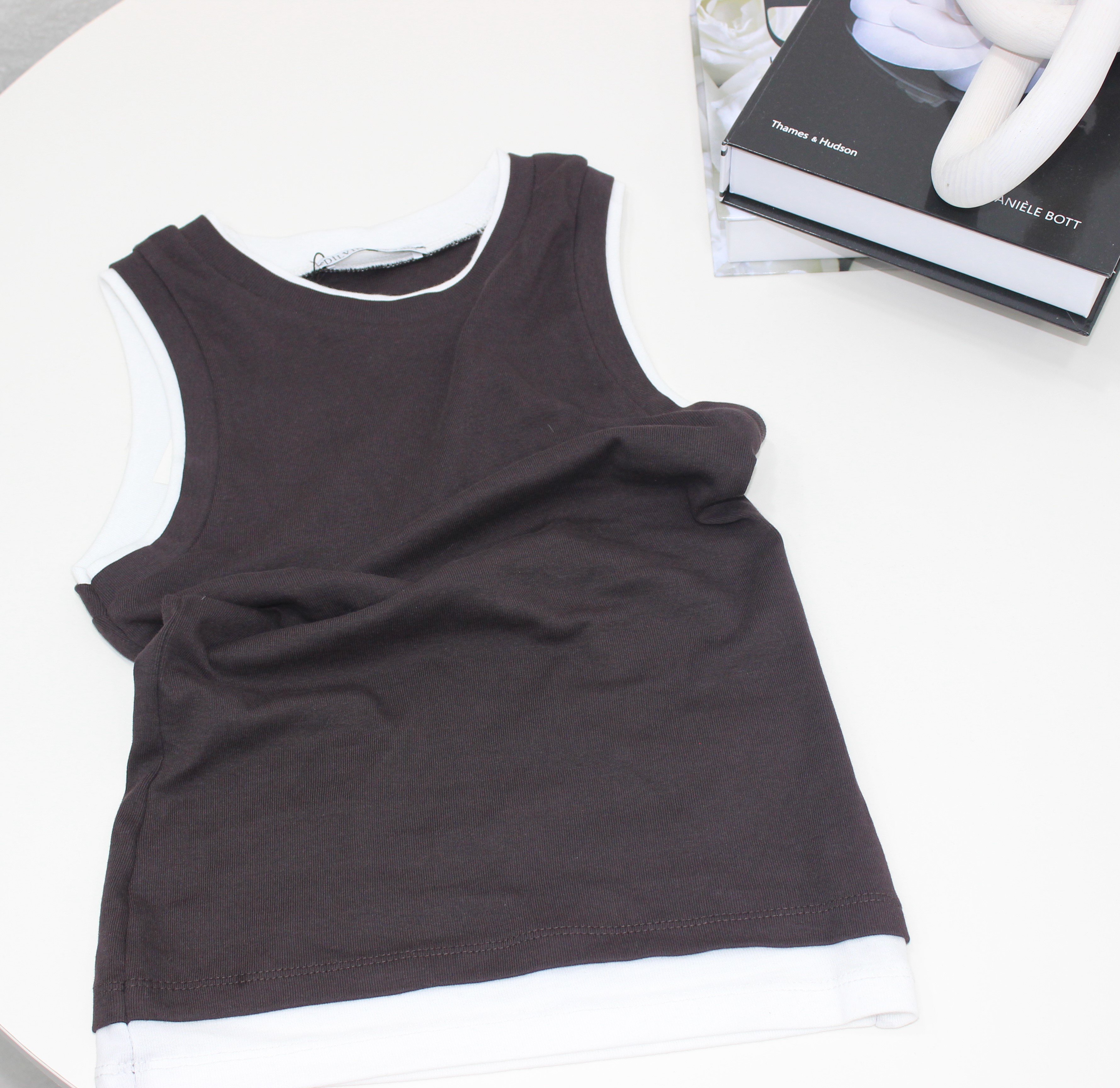 Çift Görünümlü Kolsuz Bodysuit - Kahve & Beyaz