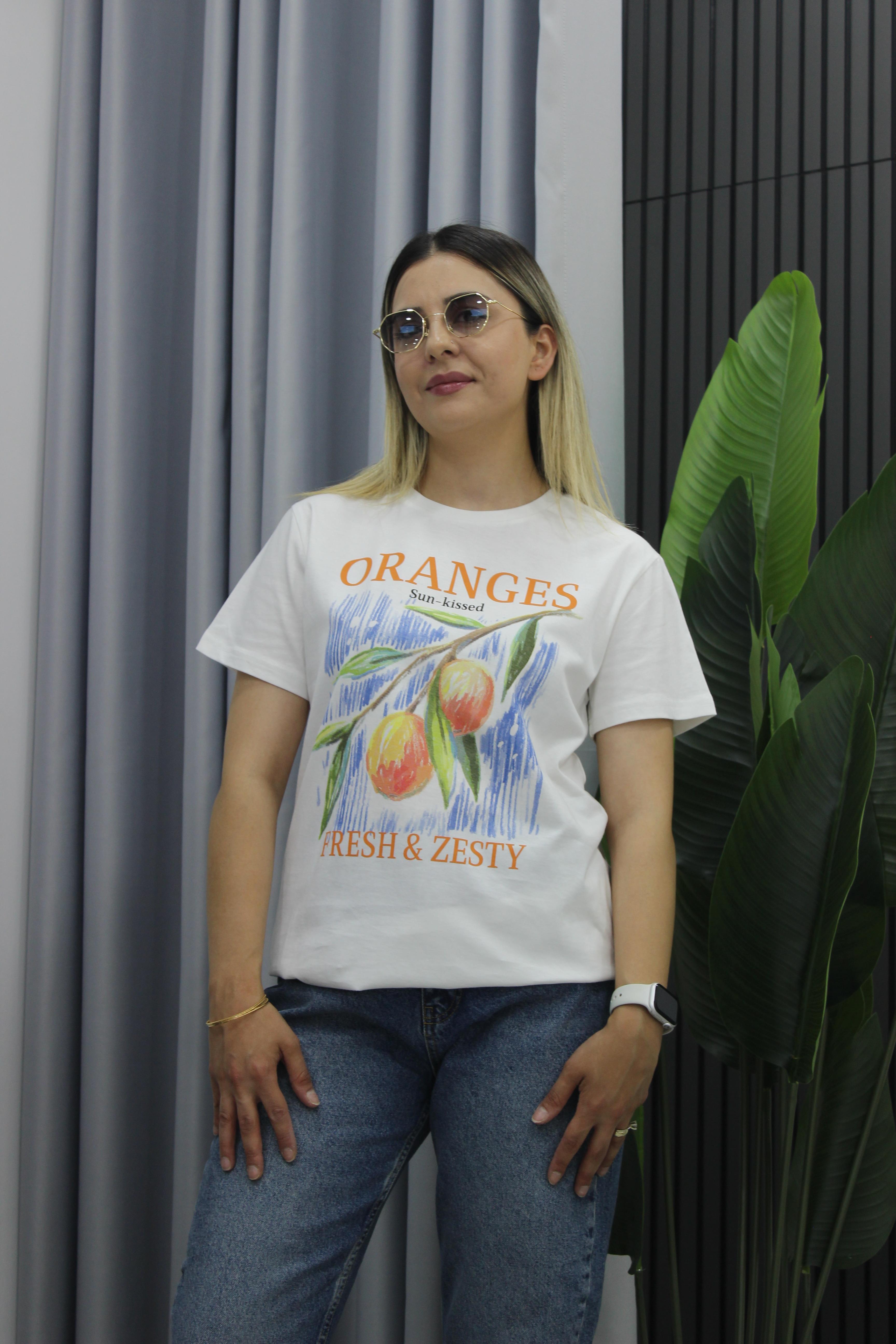 Orange Detaylı Tişört