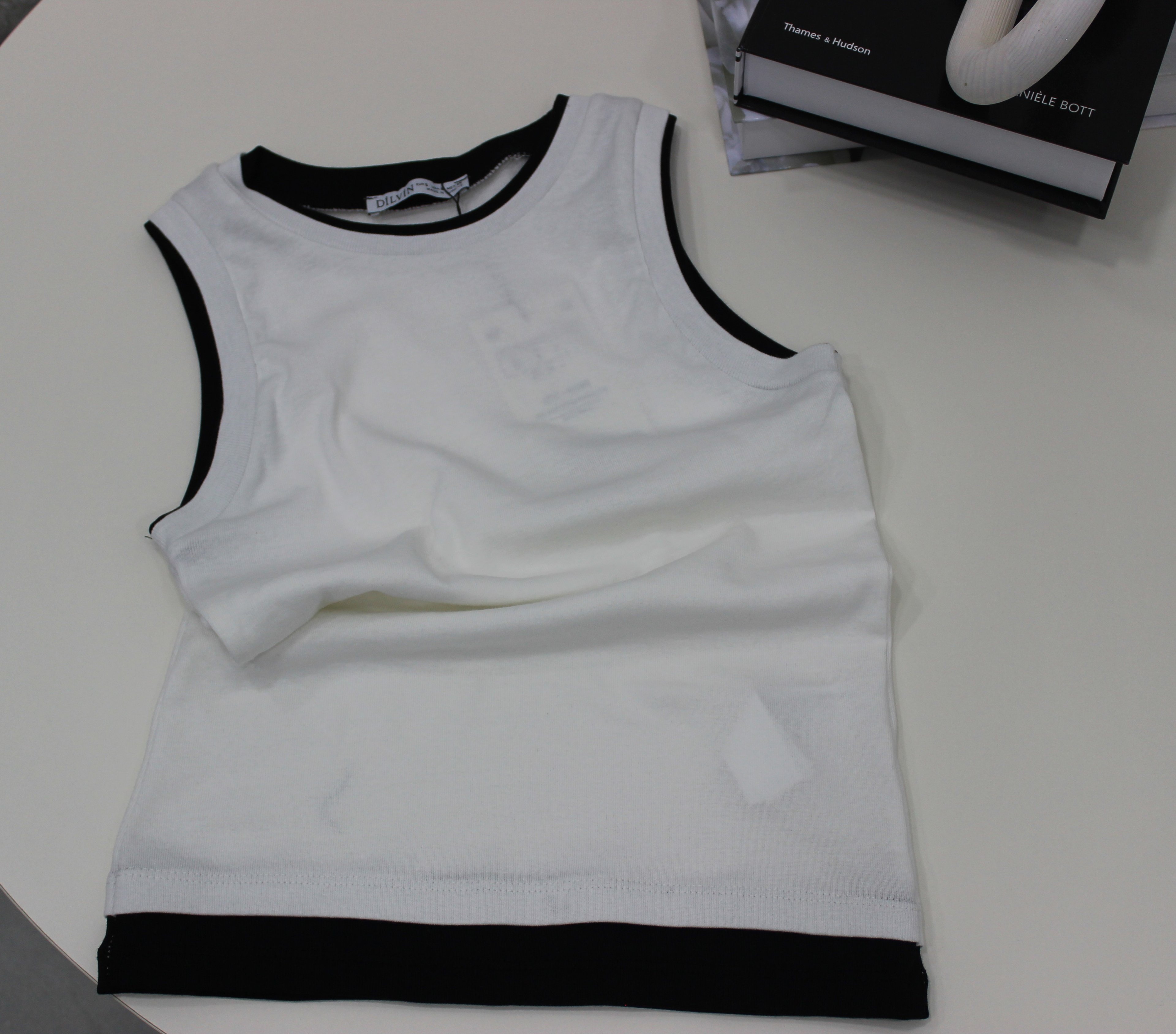 Çift Görünümlü Kolsuz Bodysuit - Beyaz & Siyah