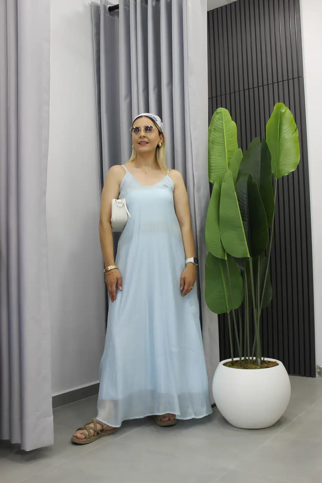 İp Askılı Elbise