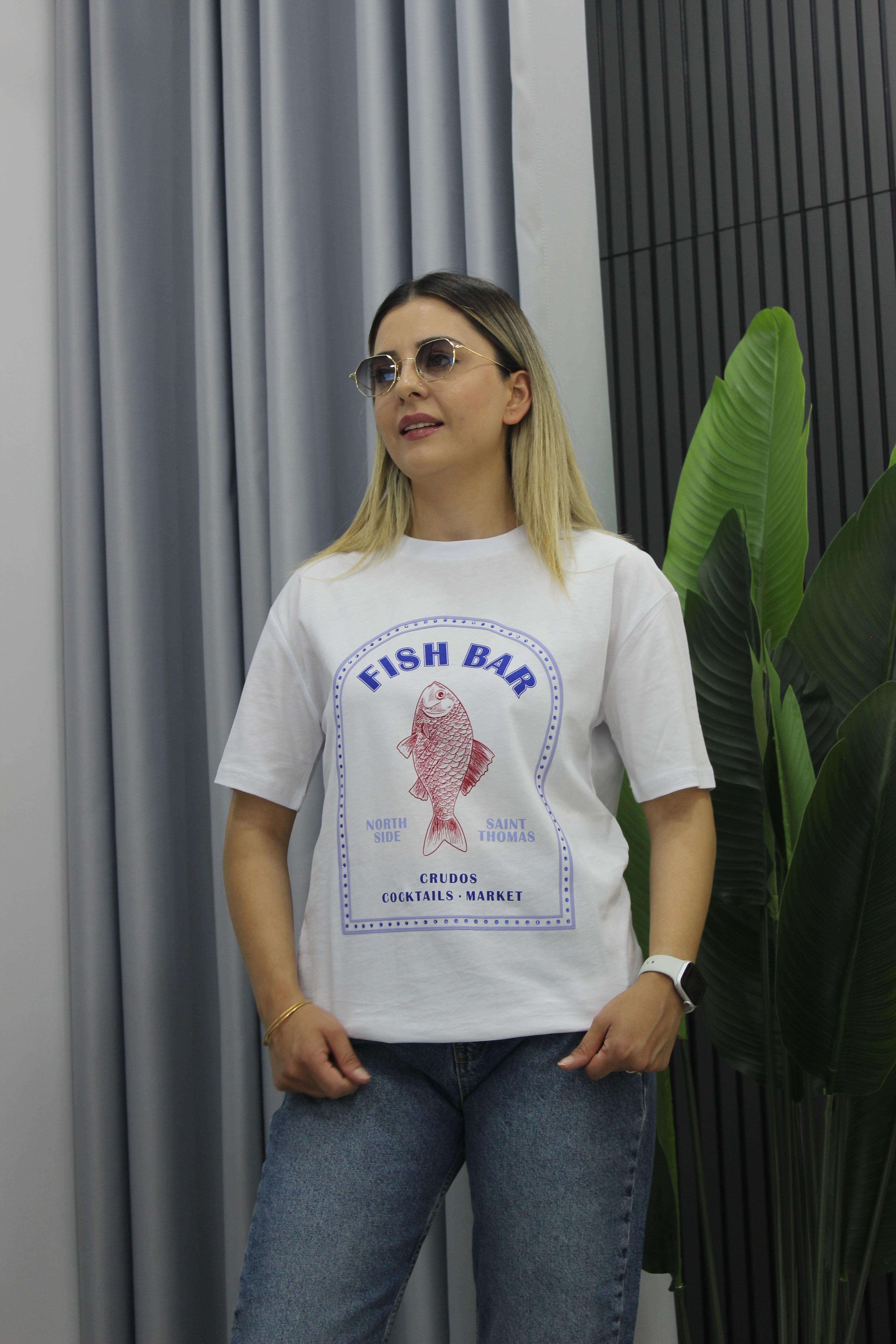 Fish Bar Detaylı Tişört