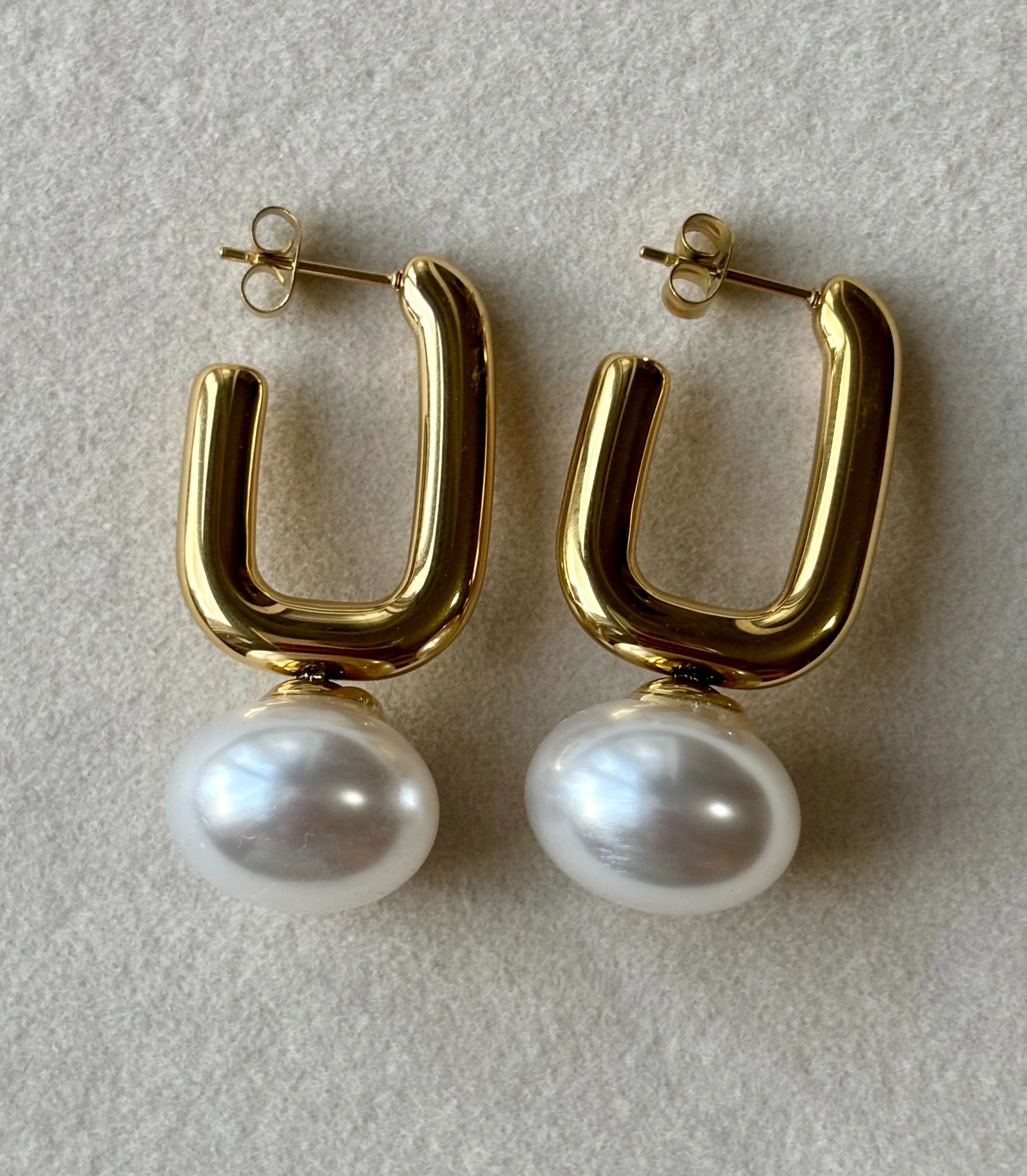 Çelik Dikdörtgen İncili Küpe