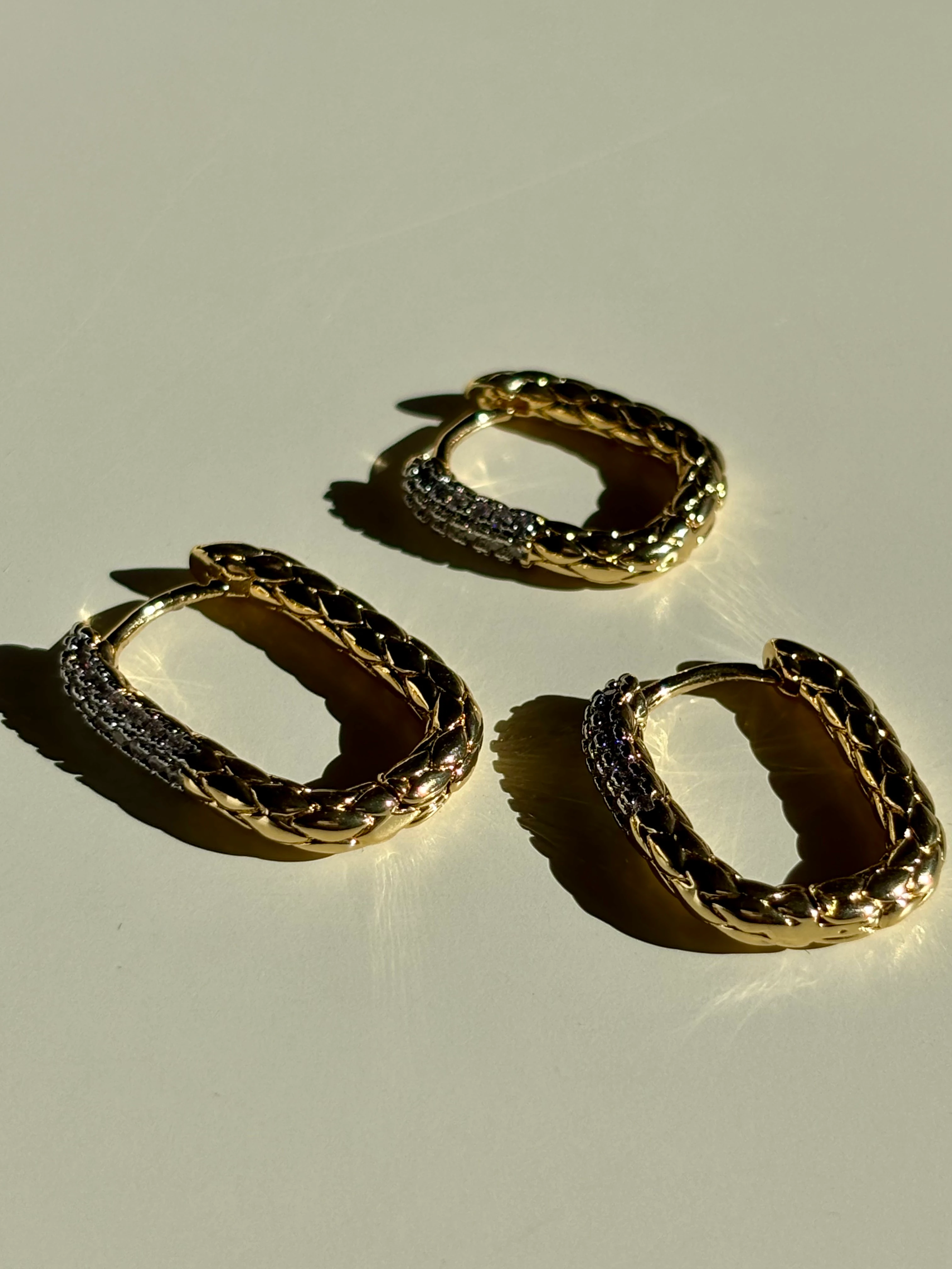 Çift Renk Zirkon Taş Oval Halka Çelik Küpe