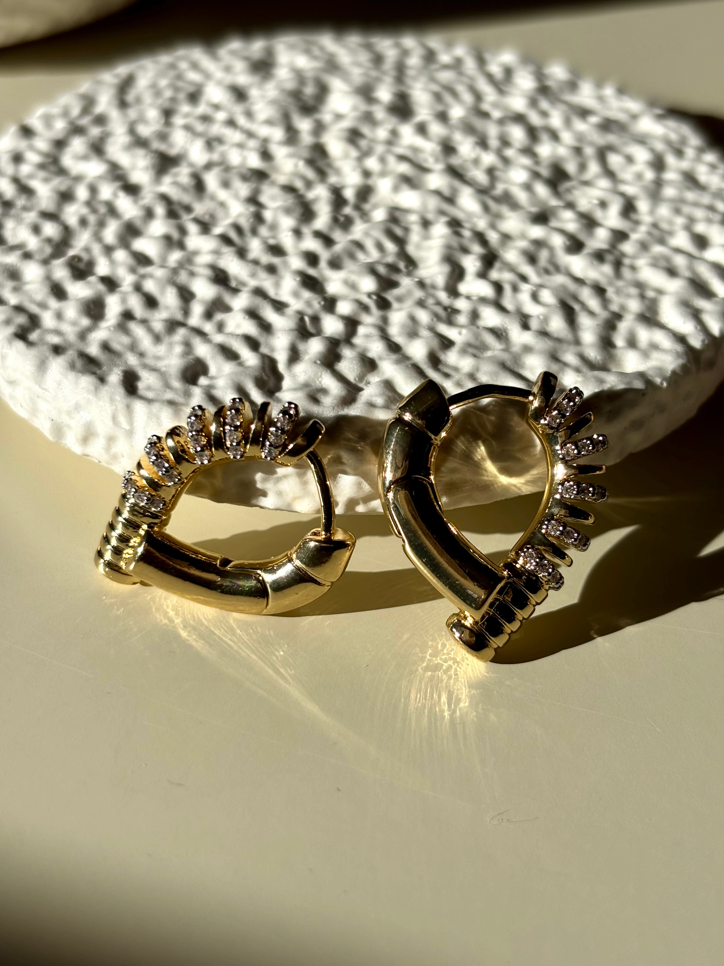 Tasarım Taşlı VIP Küpe