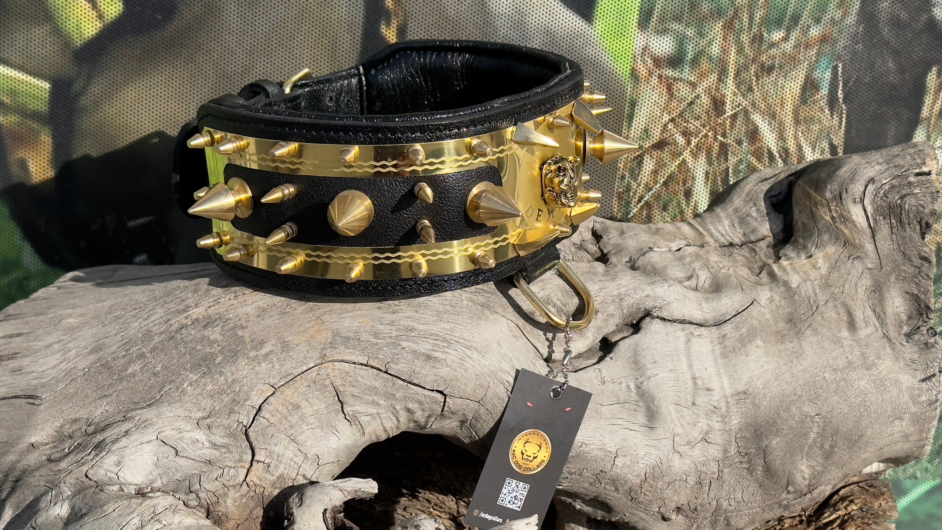 LEATHER NECK COLLAR SPECIALLY DESIGNED FOR YOUR FRIEND'S NAME (BLACK-GOLD)