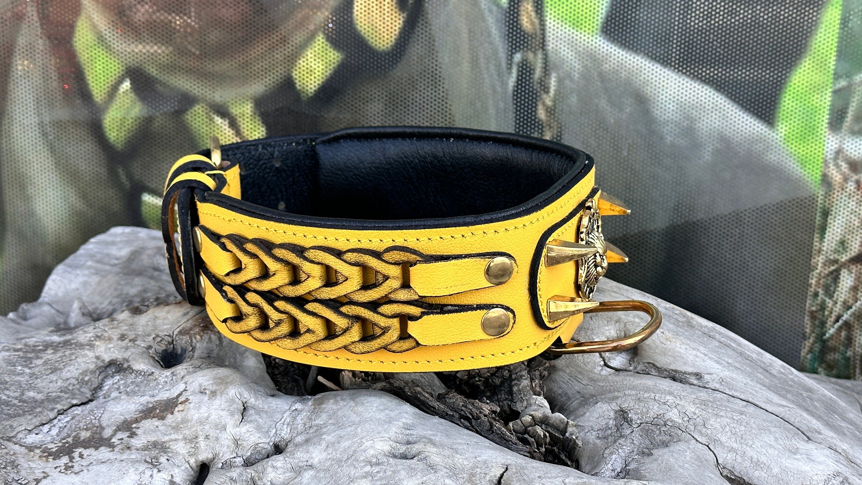 LEATHER MESH MODEL DOG NECK COLLAR (YELLOW)
