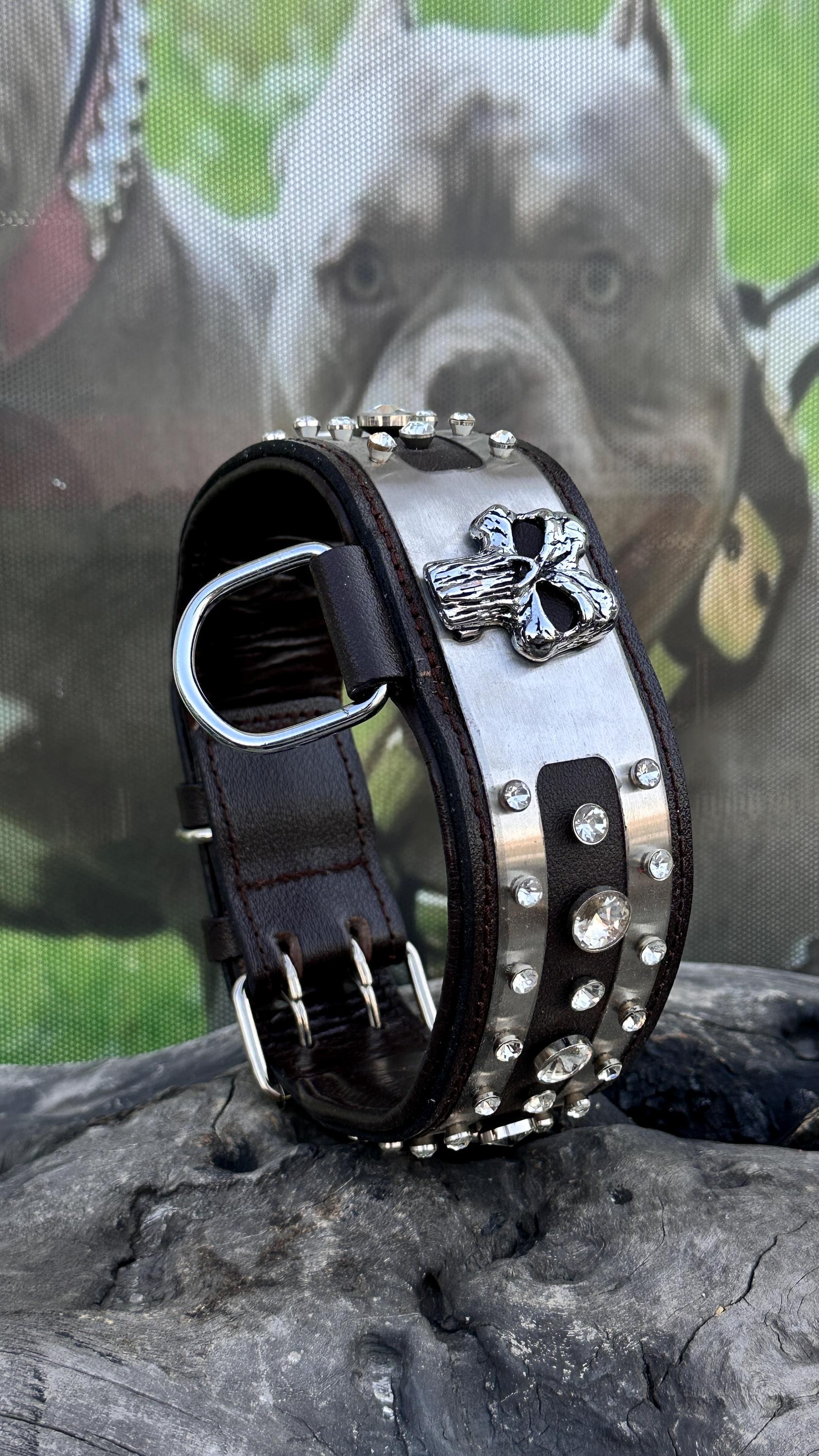 💀 6 cm Punisher logolu extreme kristal taşlı el yapımı deri köpek tasması – büyük ırklar için güçlü ve şık tasarım 🐾