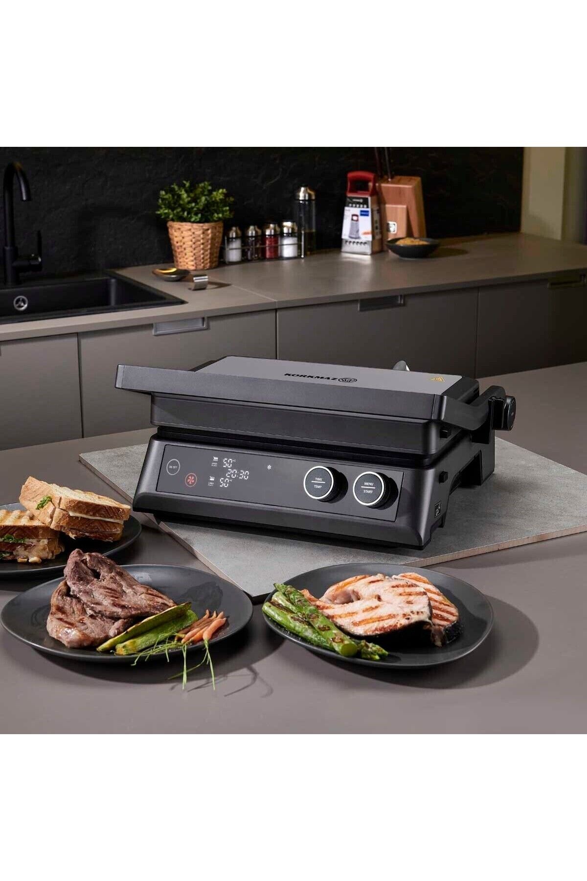 KORKMAZ A817 PRO GRILL PLUS DİJİTAL TOST MAKİNESİ