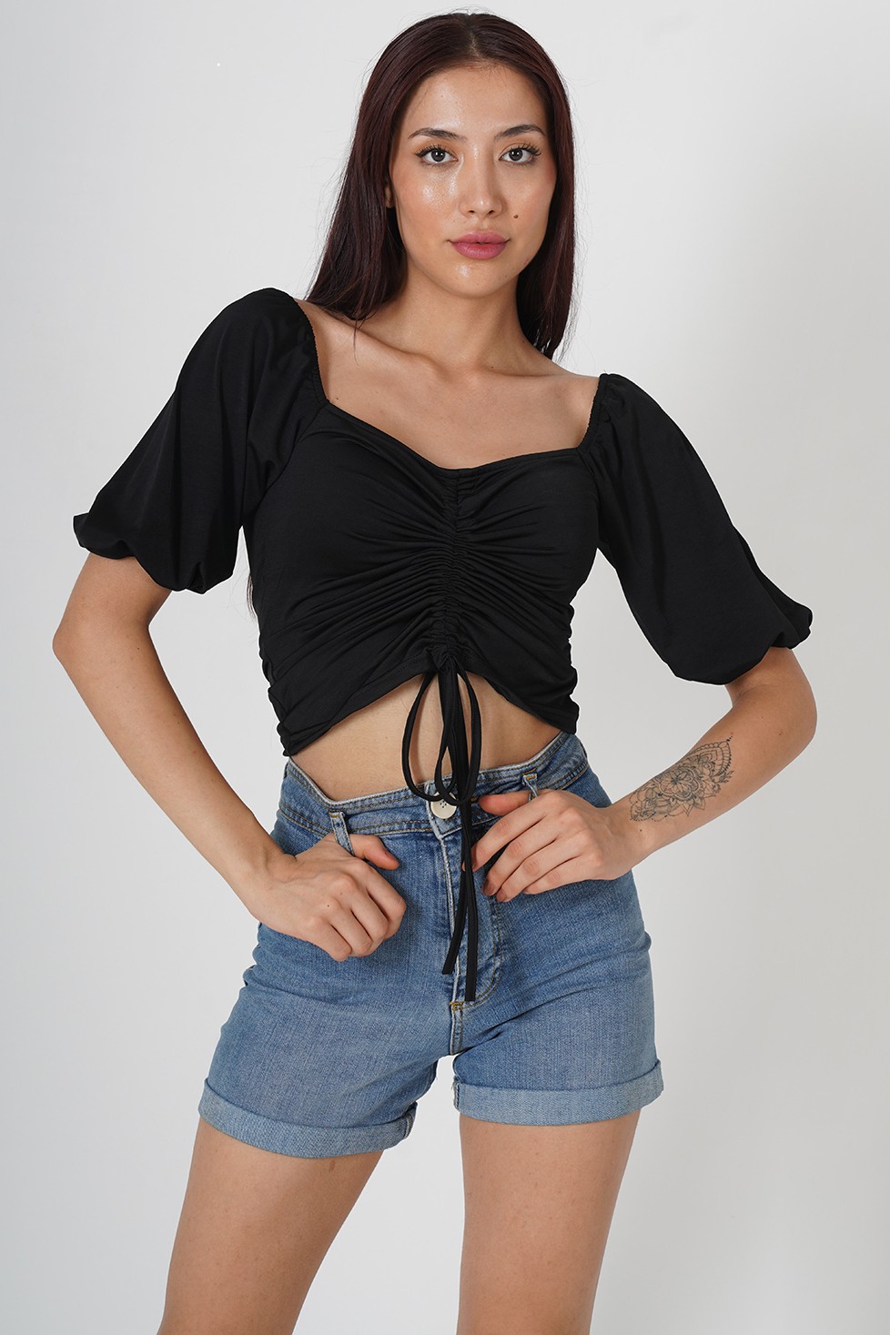 BAĞCIK DETAYLI CROP BLUZ