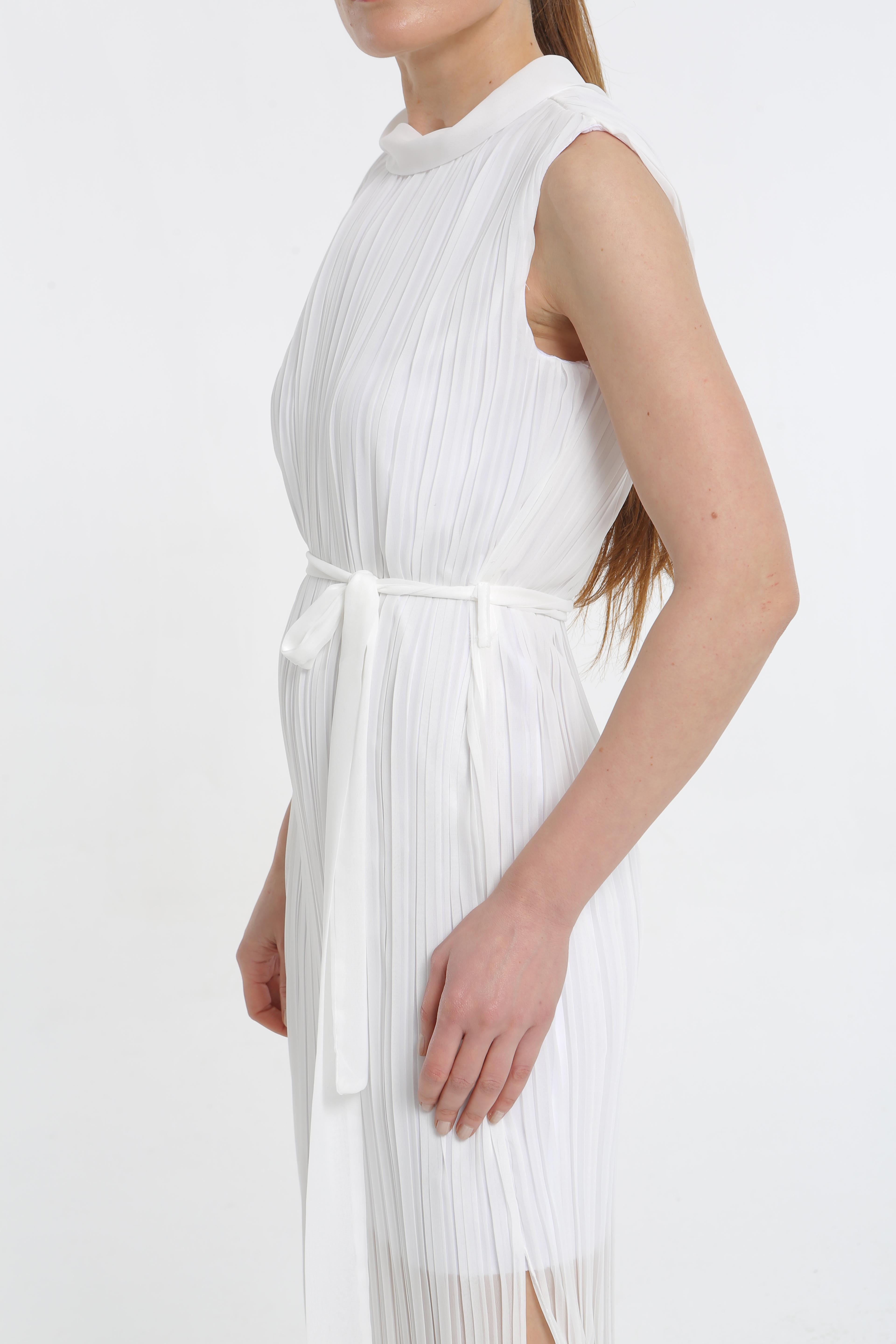 ELEGANT & CHIC BEYAZ PLİSE ELBISE