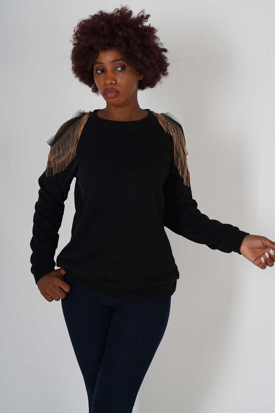 SİYAH PÜSKÜLLÜ SWEATSHIRT