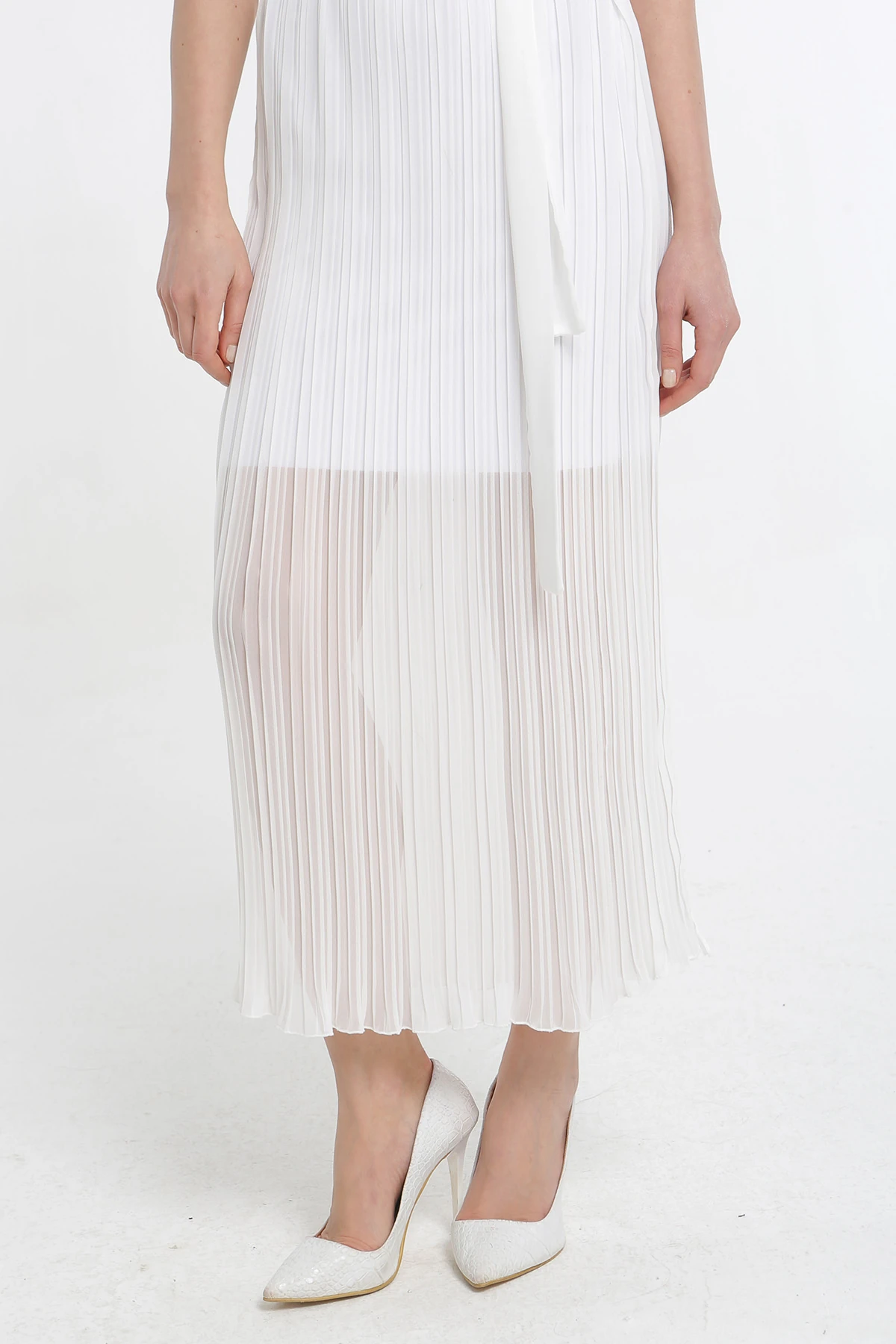 Elegant & Chic Beyaz Plise Kadın Elbise - Görsel 10