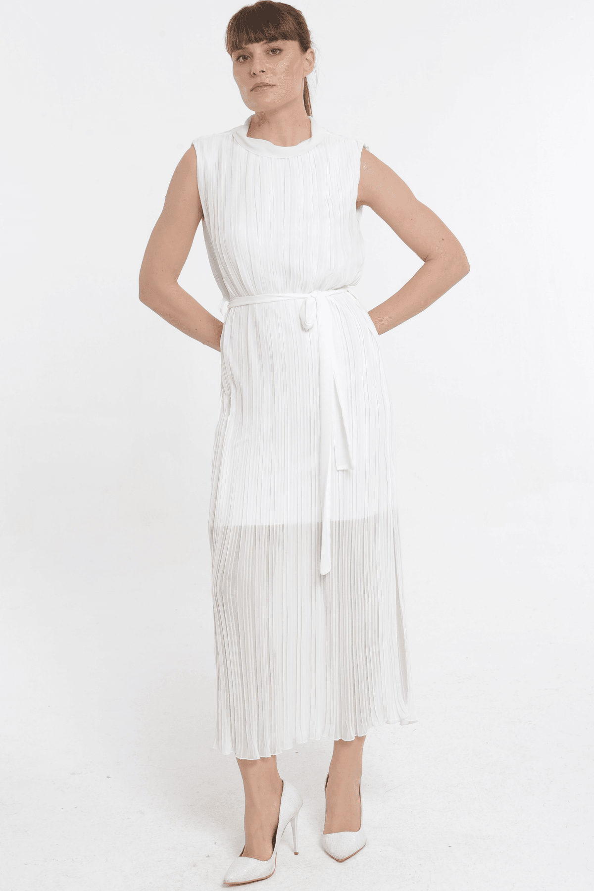 ELEGANT & CHIC BEYAZ PLİSE ELBISE