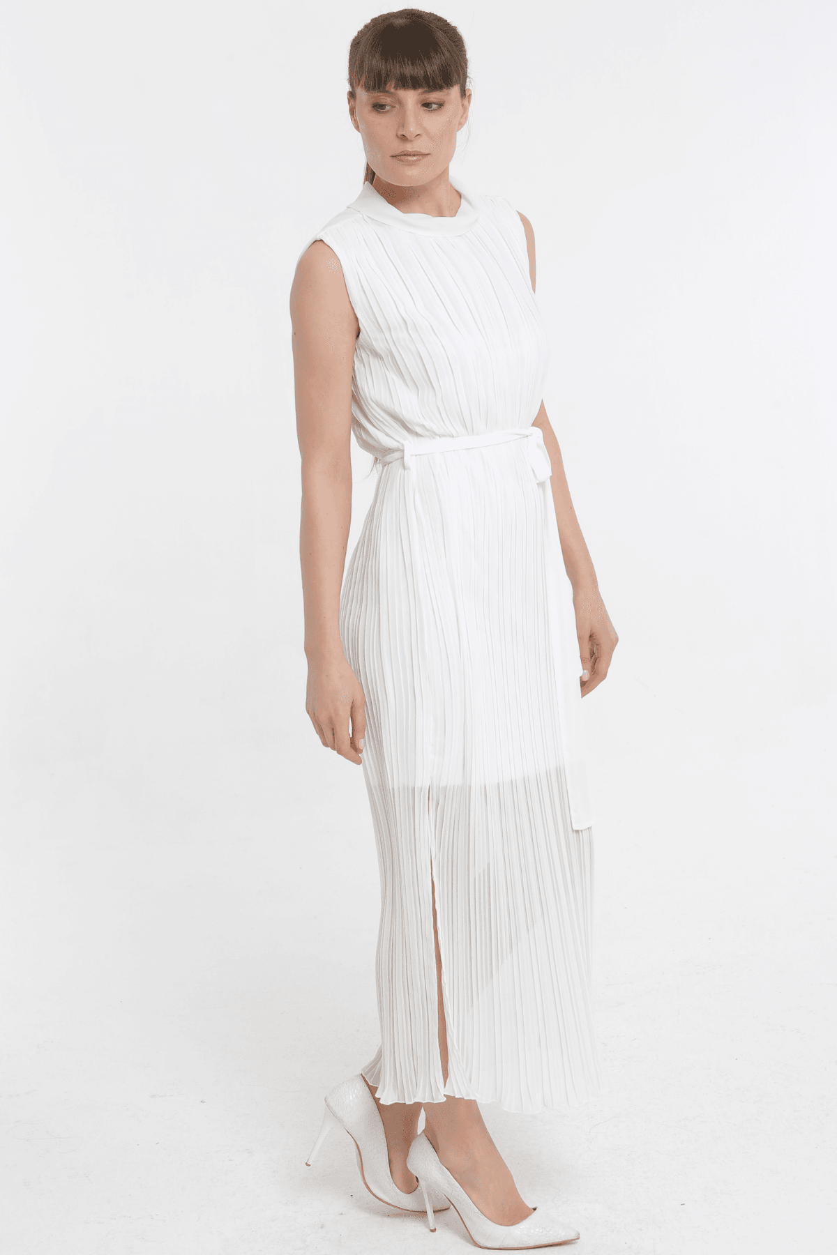 ELEGANT & CHIC BEYAZ PLİSE ELBISE