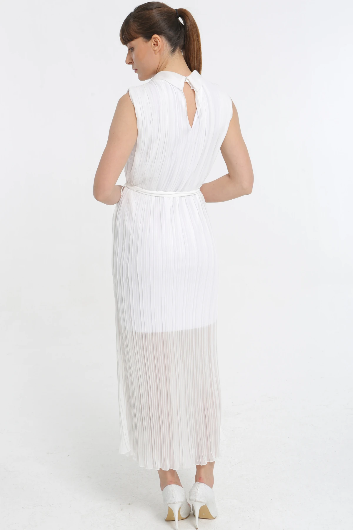 Elegant & Chic Beyaz Plise Kadın Elbise - Görsel 9
