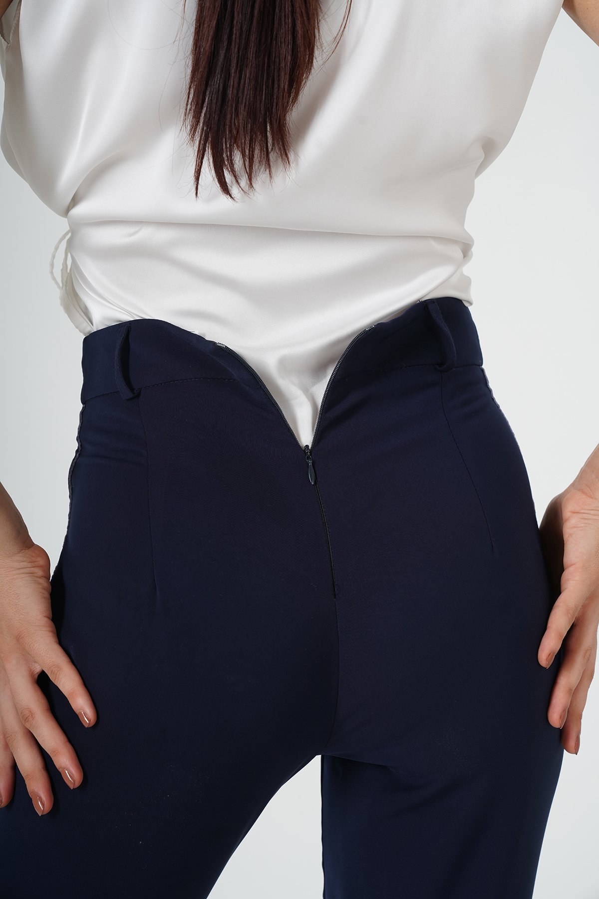 KADİFE ŞERİTLİ LACİVERT PANTOLON