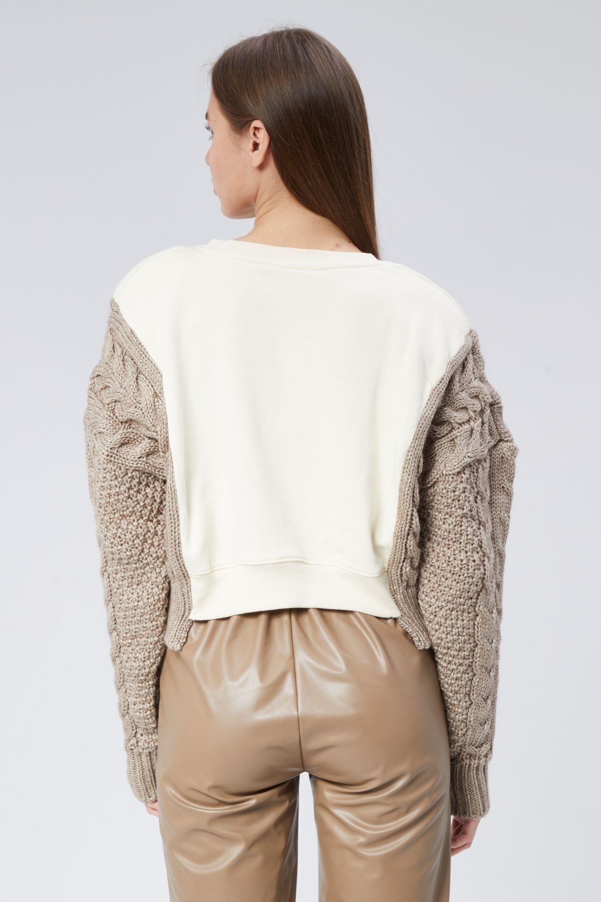 Bisiklet Yaka Triko Detaylı Gigi Sweatshirt - Bej