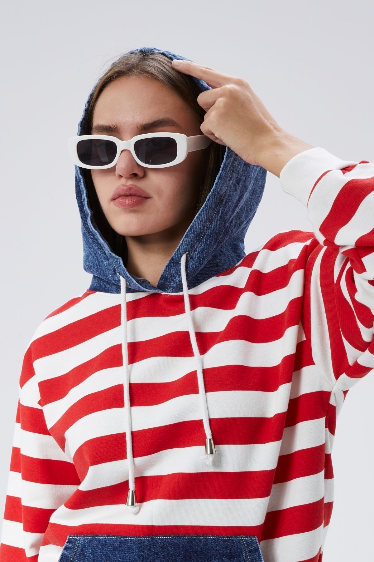 Oversize Kanguru Cepli Kapüşonlu Çizgili Adriana Sweatshirt 