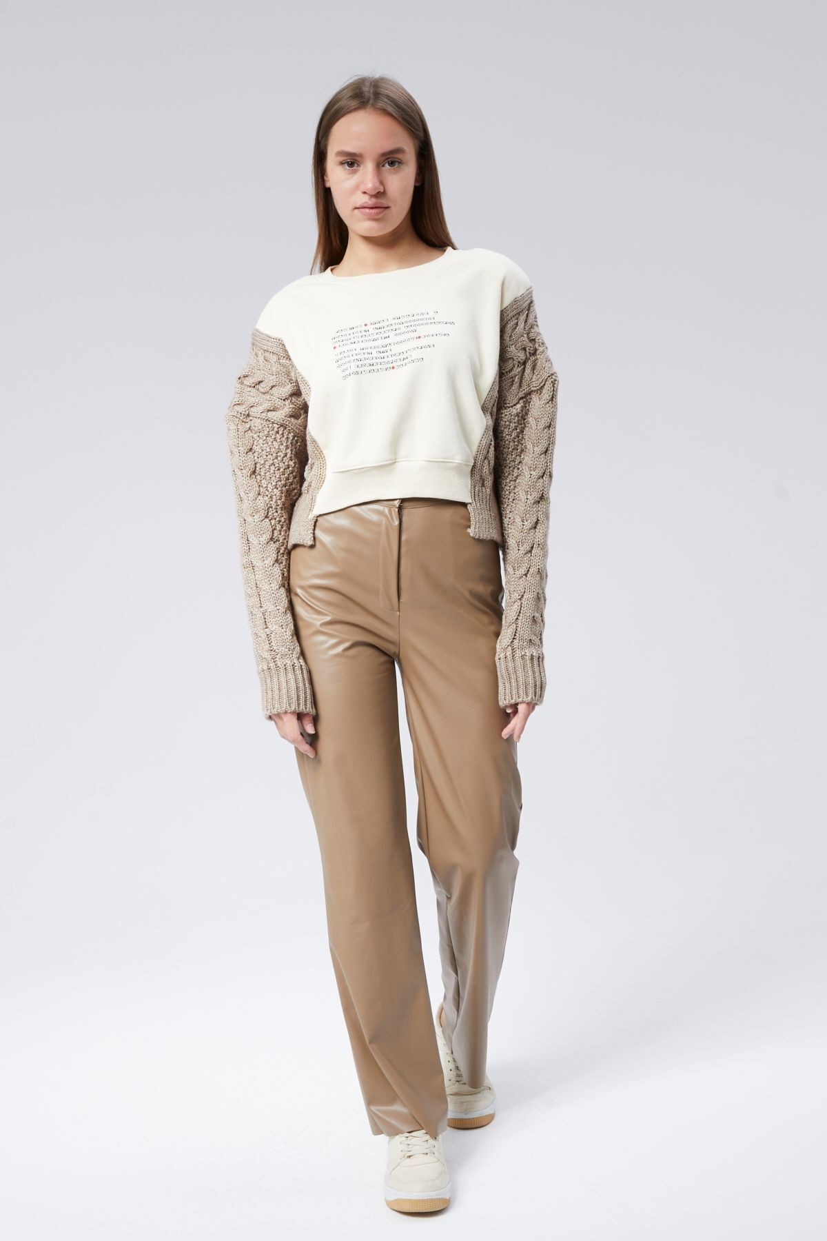 Bisiklet Yaka Triko Detaylı Gigi Sweatshirt - Bej