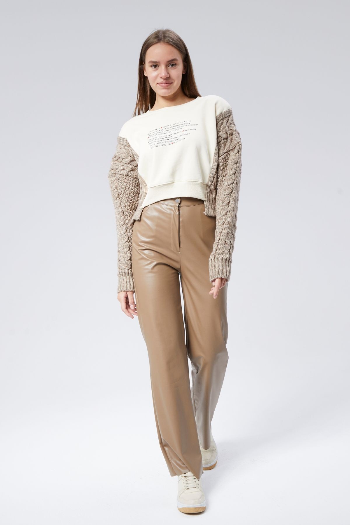 Bisiklet Yaka Triko Detaylı Gigi Sweatshirt - Bej