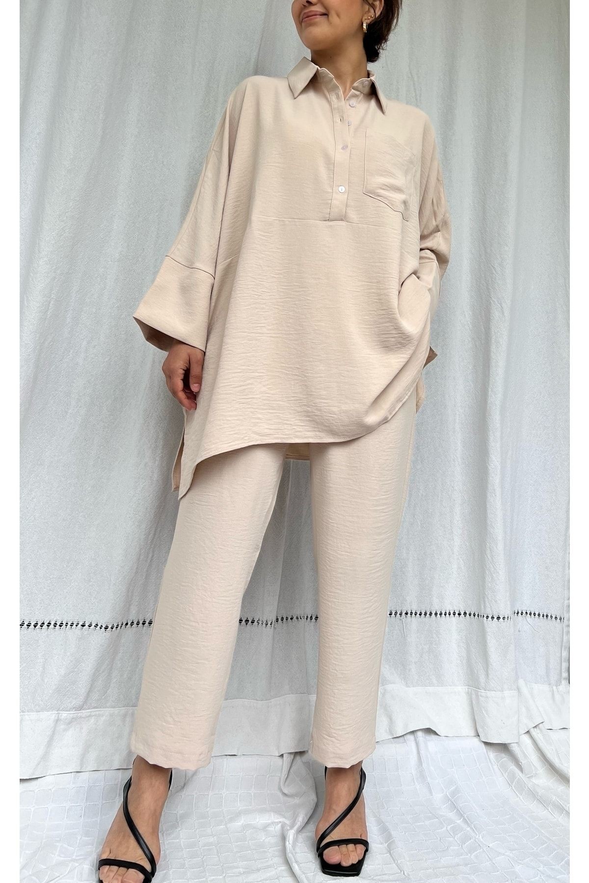 Bej Gömlek Yakalı Cep Detaylı Pantolon Bluz Comfort Ikili Takım